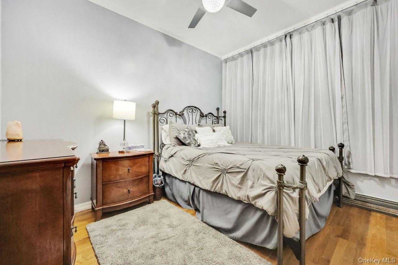 Single Family Oxford Nassau County, NY 11565, MLS-917773-20