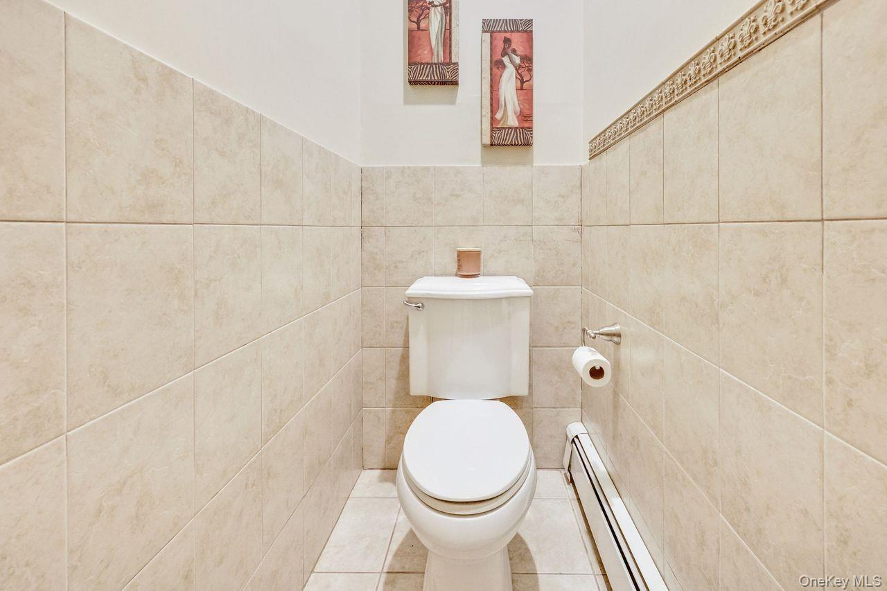 Single Family Oxford Nassau County, NY 11565, MLS-917773-23