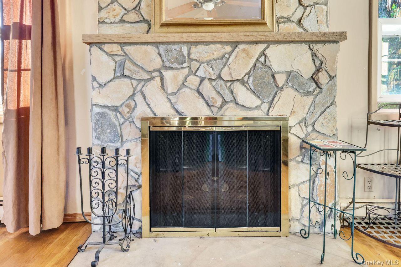 Single Family Oxford Nassau County, NY 11565, MLS-917773-5