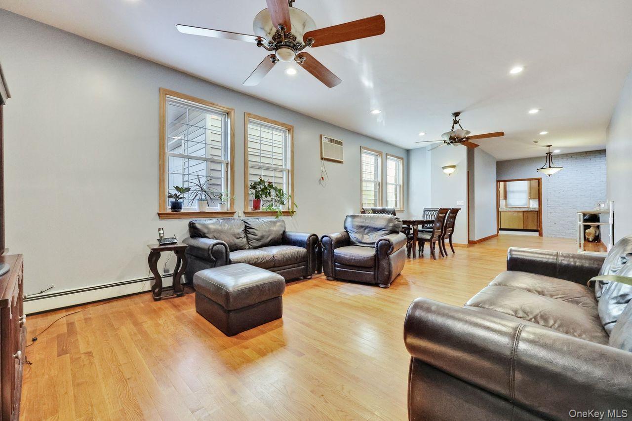 Single Family Oxford Nassau County, NY 11565, MLS-917773-6