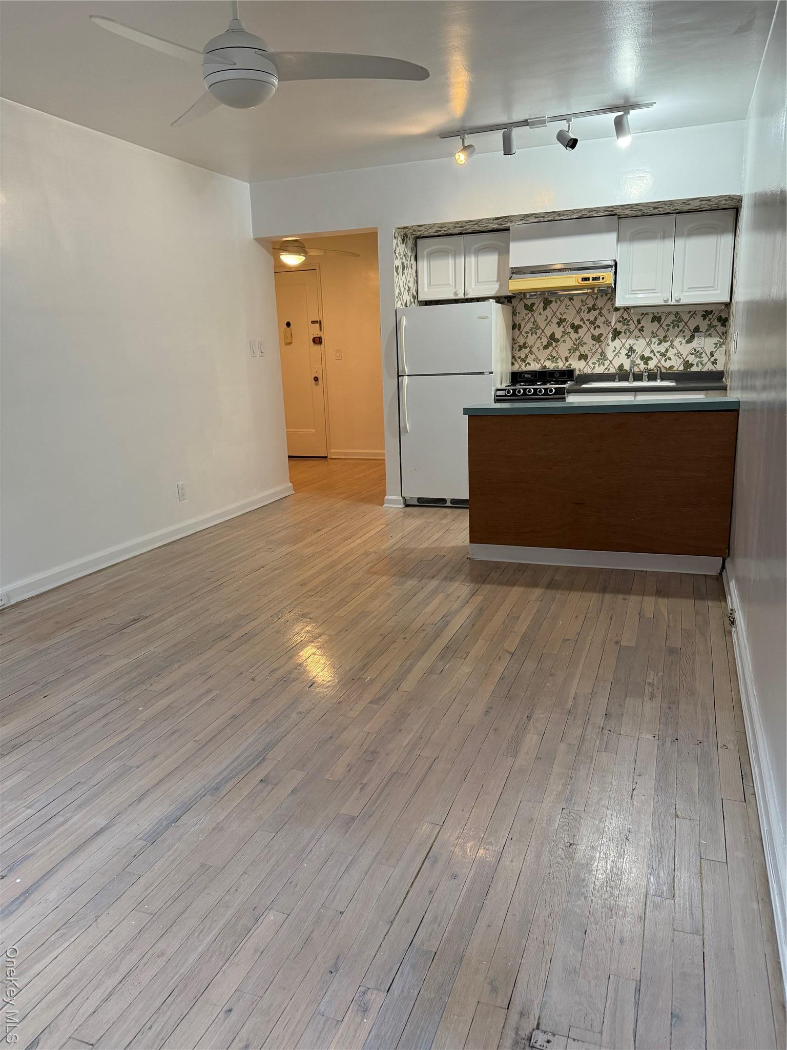 Coop Canterbury  Nassau County, NY 11021, MLS-917820-6