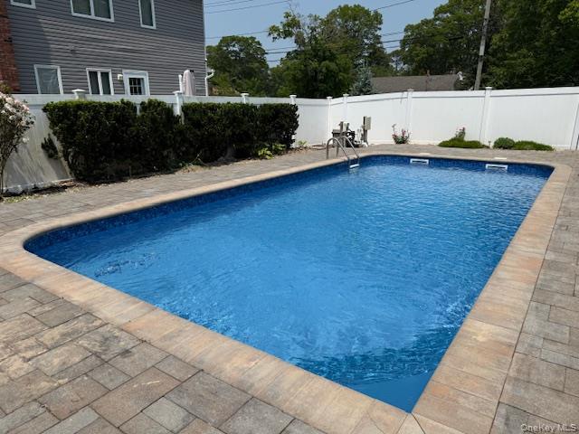 Single Family Hauser  Suffolk County, NY 11741, MLS-917822-31