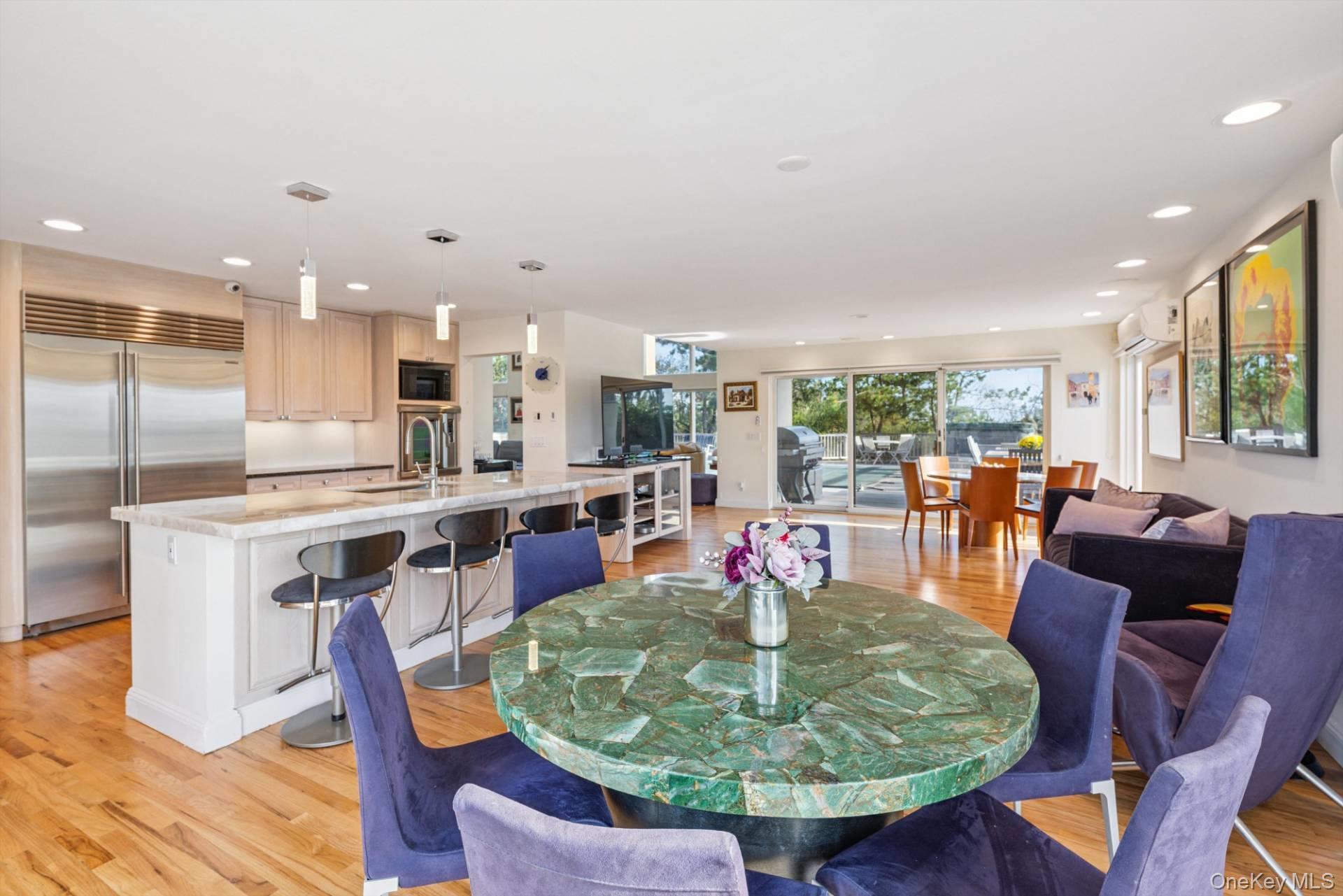 Single Family Dune Suffolk County, NY 11978, MLS-917825-10