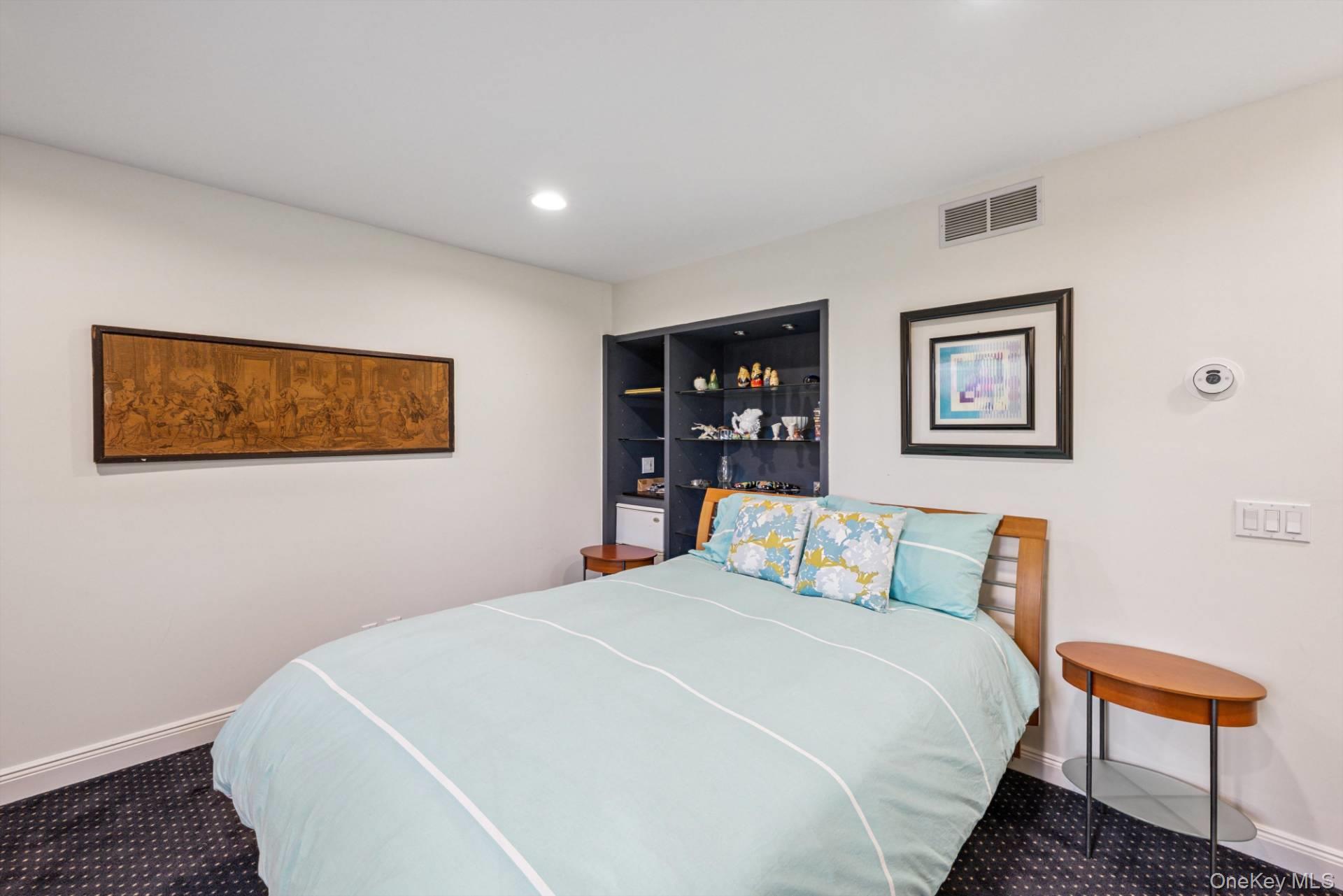 Single Family Dune Suffolk County, NY 11978, MLS-917825-16