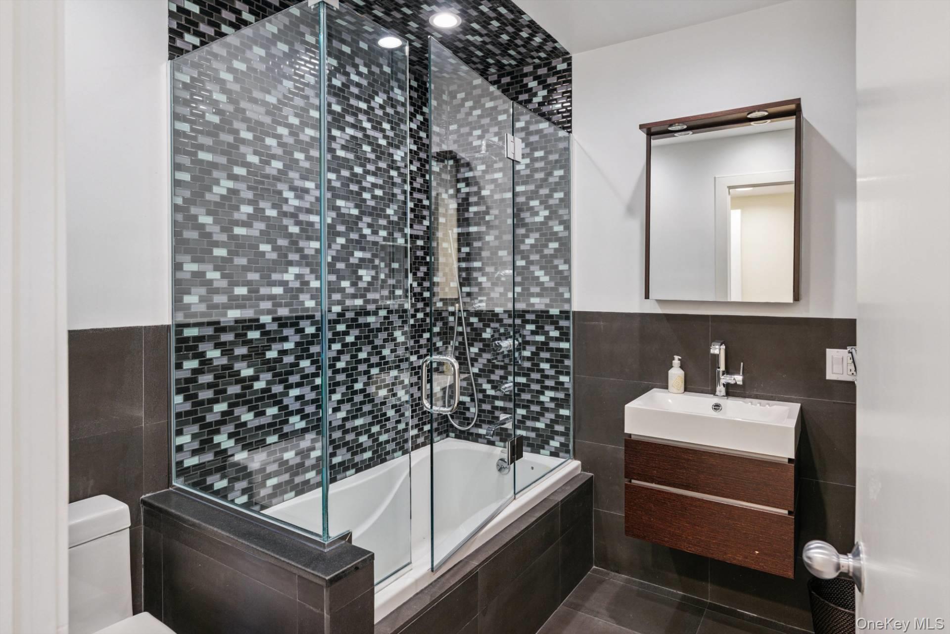 Single Family Dune Suffolk County, NY 11978, MLS-917825-25