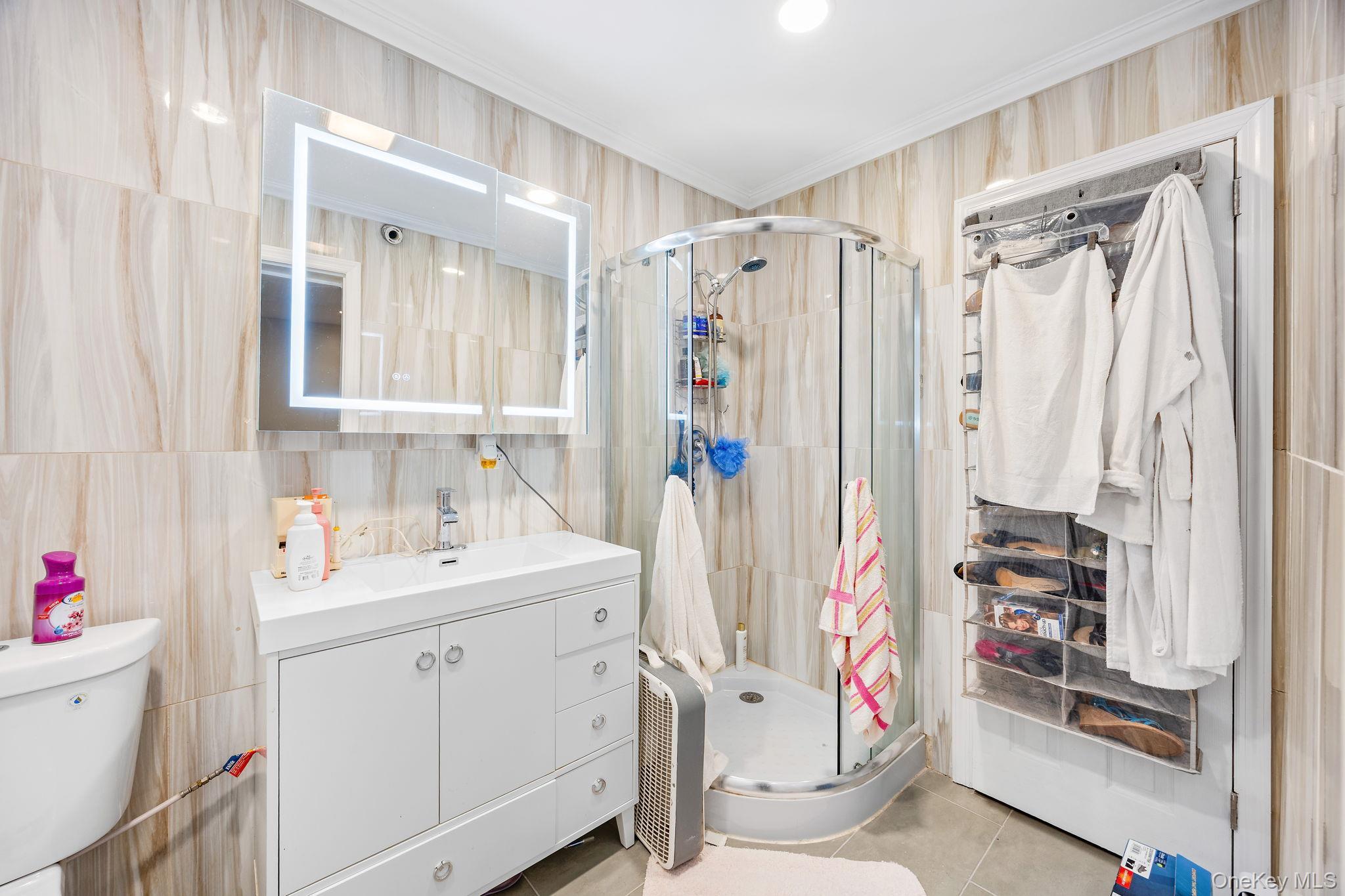 Single Family Thames Brooklyn, NY 11206, MLS-917826-13