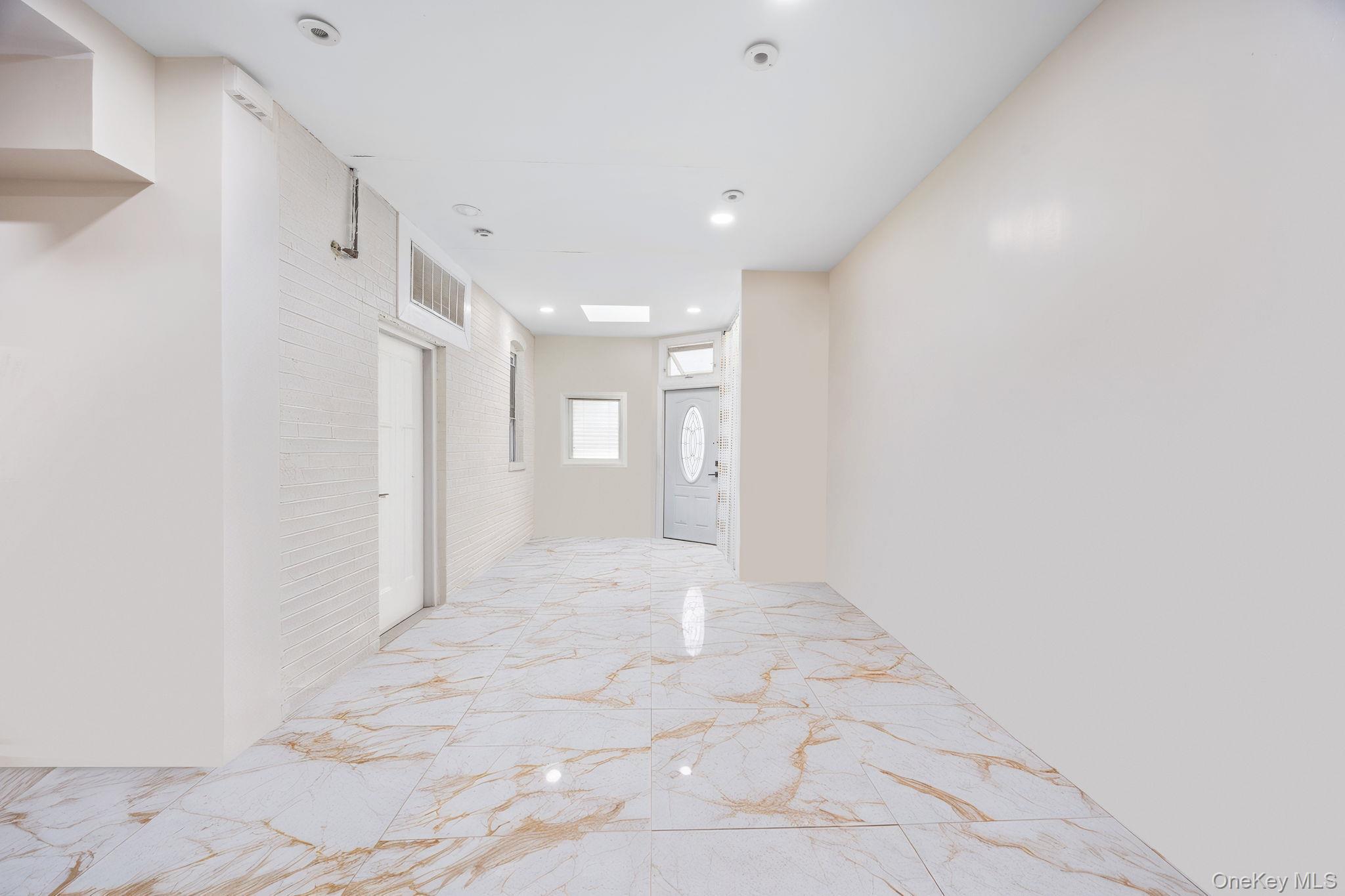 Single Family Thames Brooklyn, NY 11206, MLS-917826-3