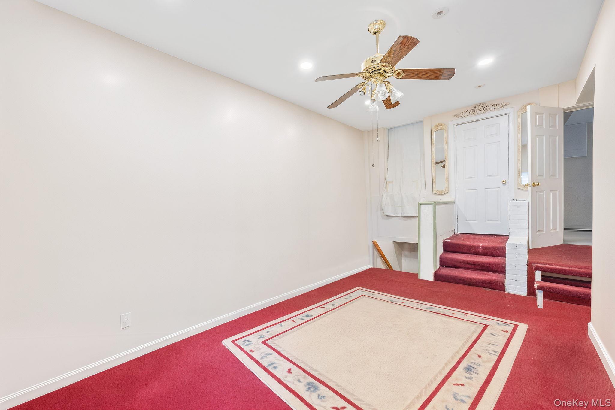 Single Family Thames Brooklyn, NY 11206, MLS-917826-6