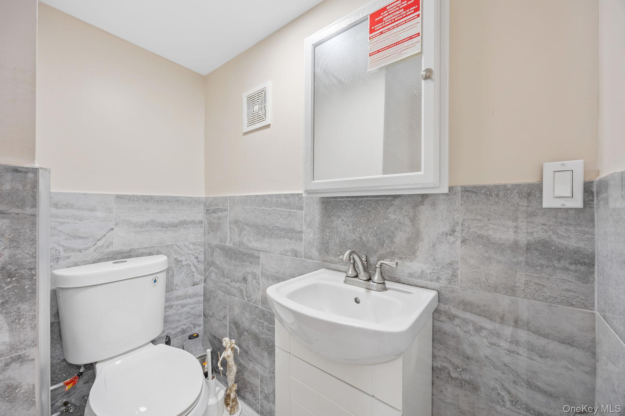 Single Family Thames Brooklyn, NY 11206, MLS-917826-9