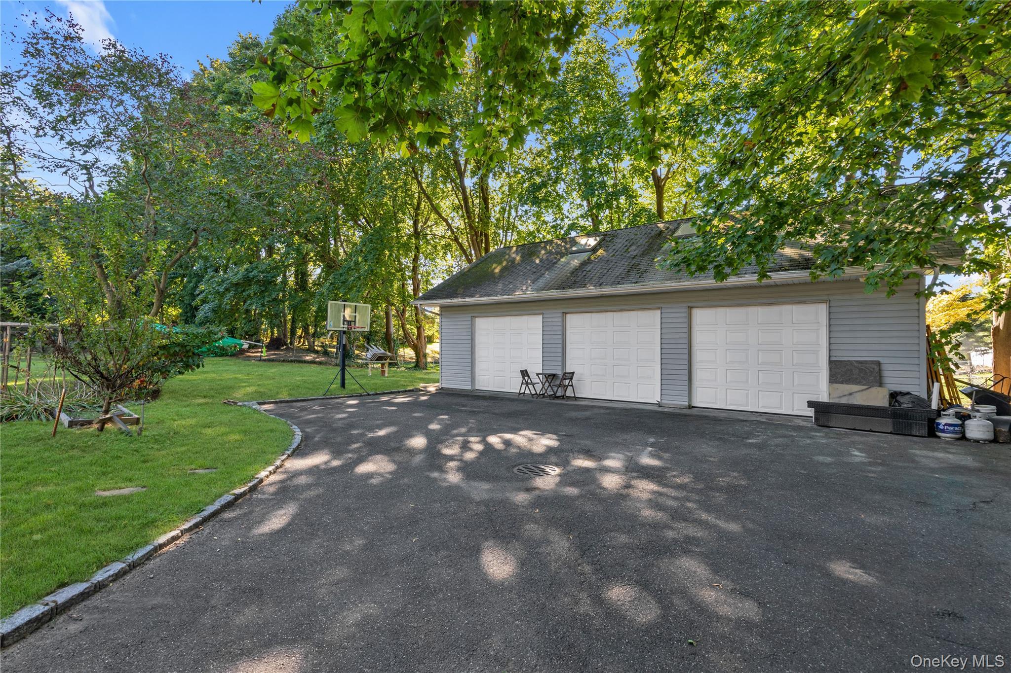 Single Family Motor  Suffolk County, NY 11749, MLS-917829-24