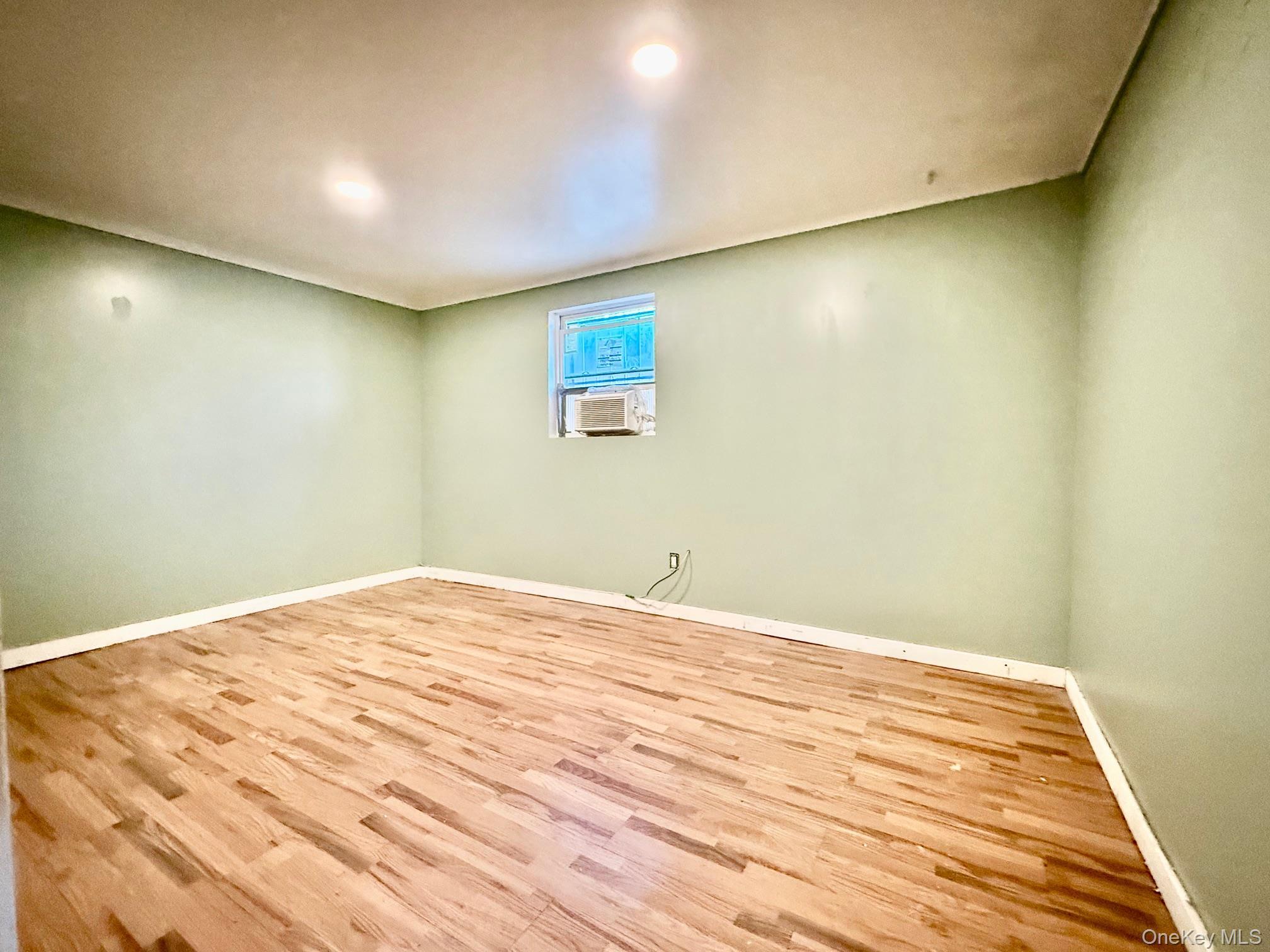 Single Family Duncan  Bronx, NY 10469, MLS-917866-12