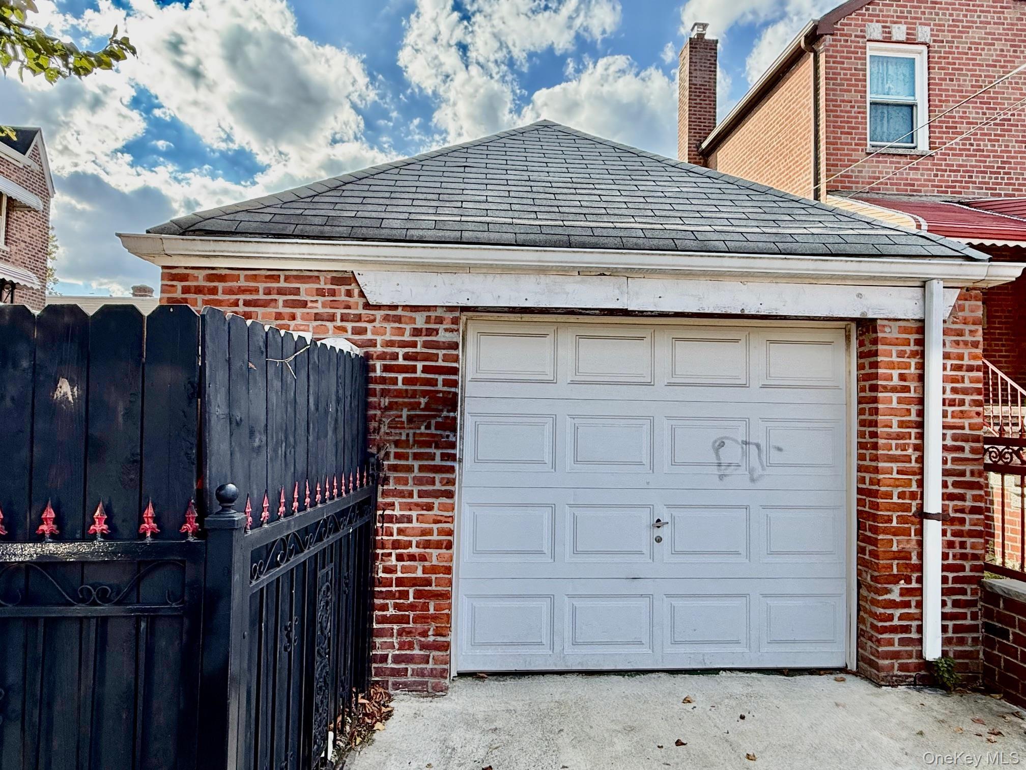 Single Family Duncan  Bronx, NY 10469, MLS-917866-18