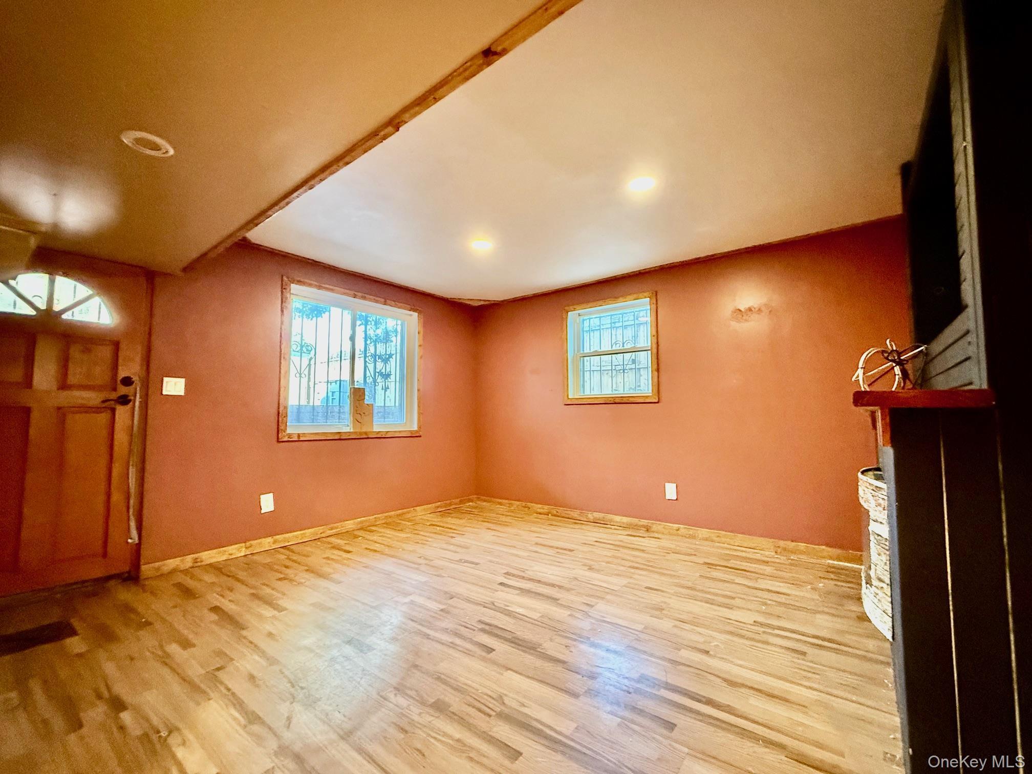 Single Family Duncan  Bronx, NY 10469, MLS-917866-8