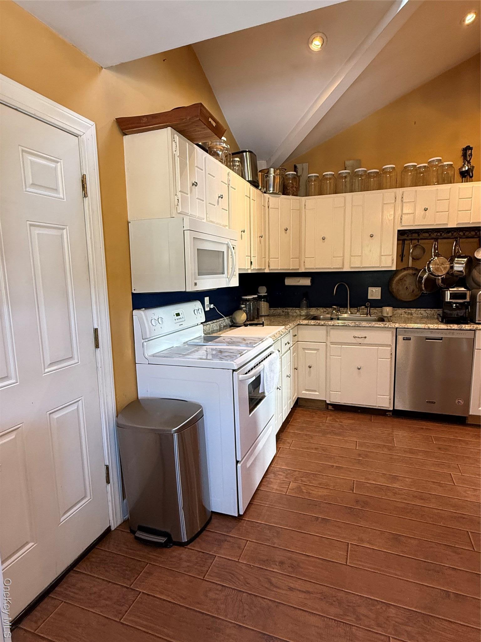 Single Family Forrest Suffolk County, NY 11967, MLS-917874-8