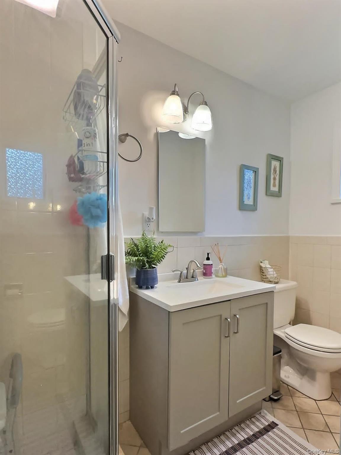 Single Family Grove  Westchester County, NY 10549, MLS-917880-18