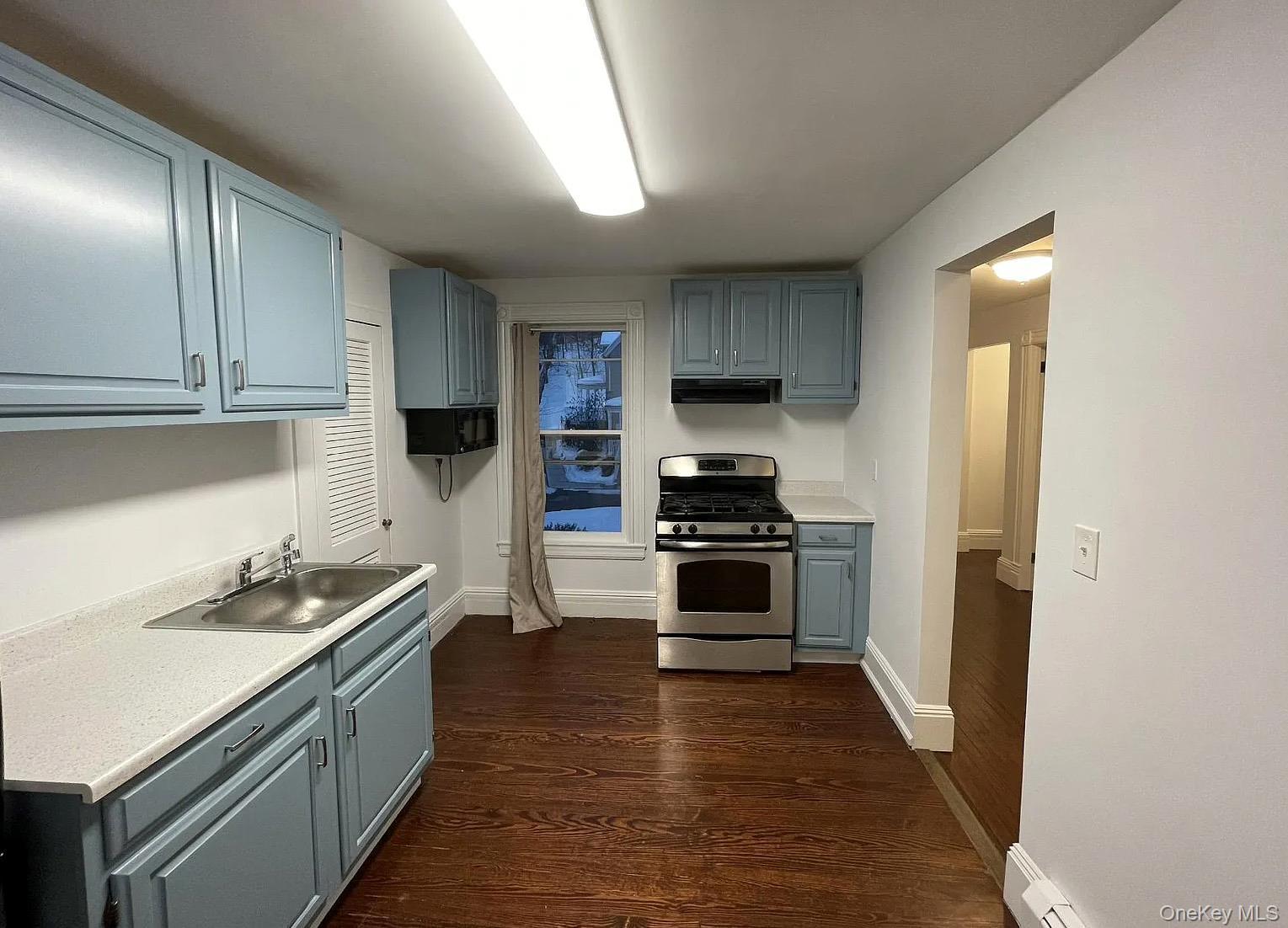 Single Family Grove  Westchester County, NY 10549, MLS-917880-32