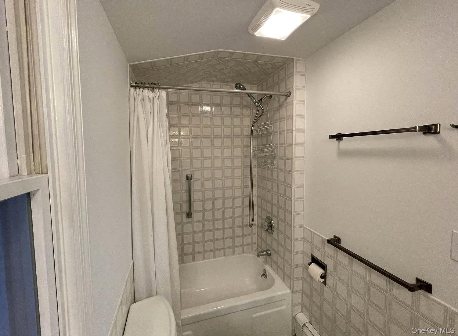 Single Family Grove  Westchester County, NY 10549, MLS-917880-36