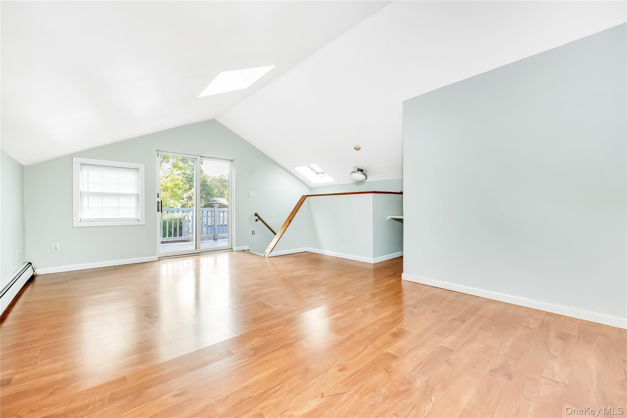 Single Family Woodmont Suffolk County, NY 11738, MLS-917884-14