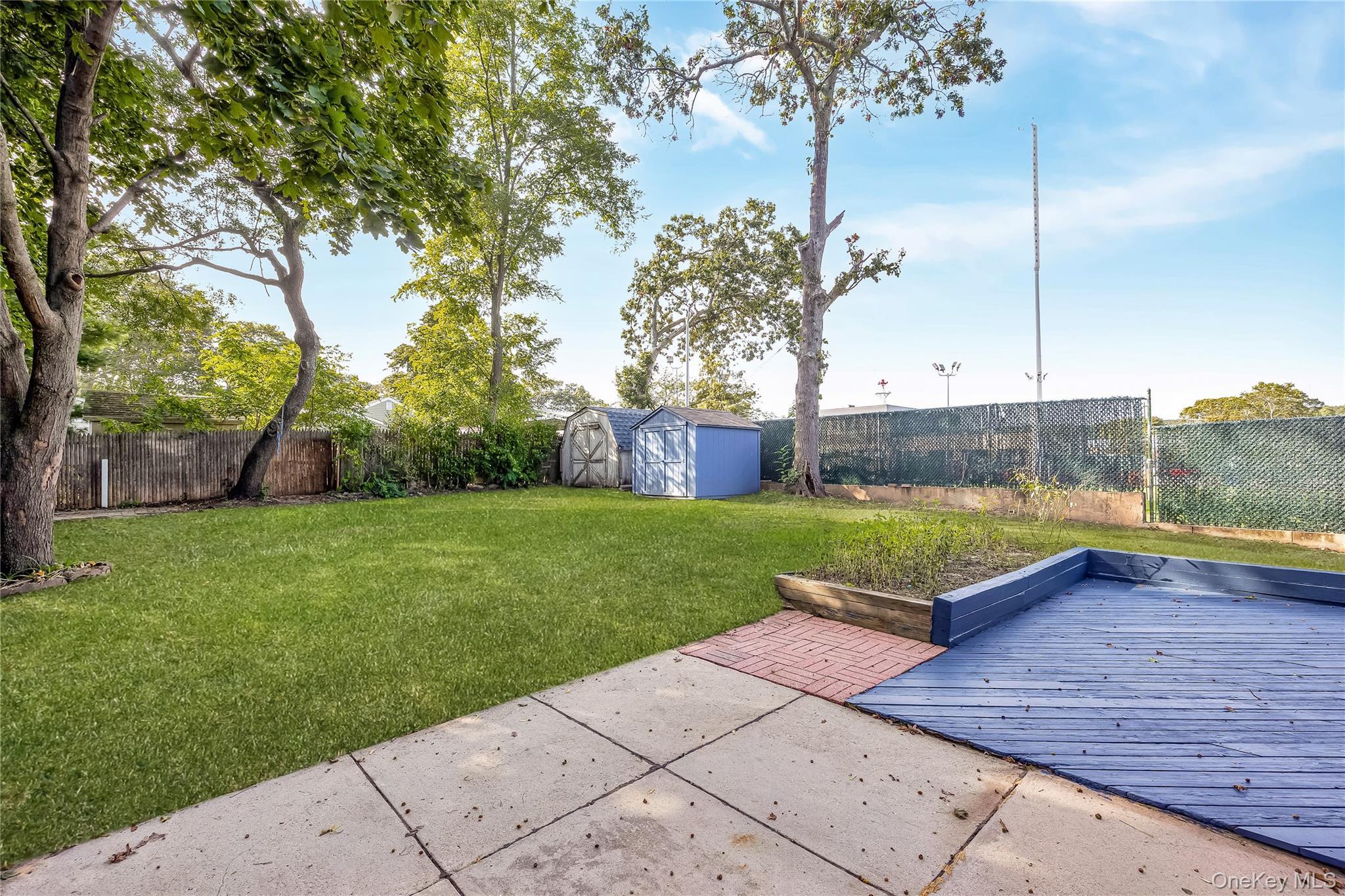 Single Family Woodmont Suffolk County, NY 11738, MLS-917884-19