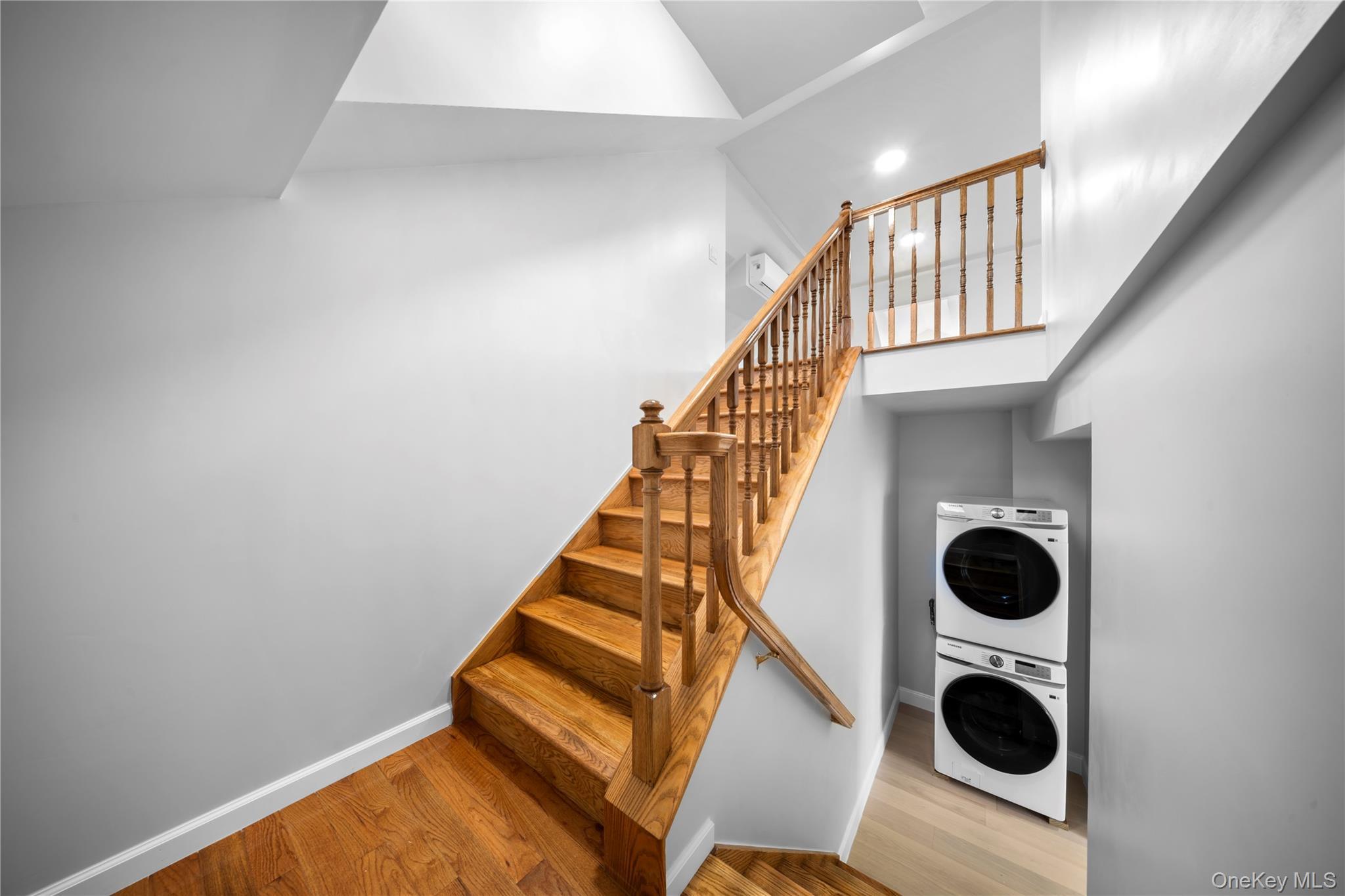 Single Family Genevieve  Nassau County, NY 11021, MLS-917885-29