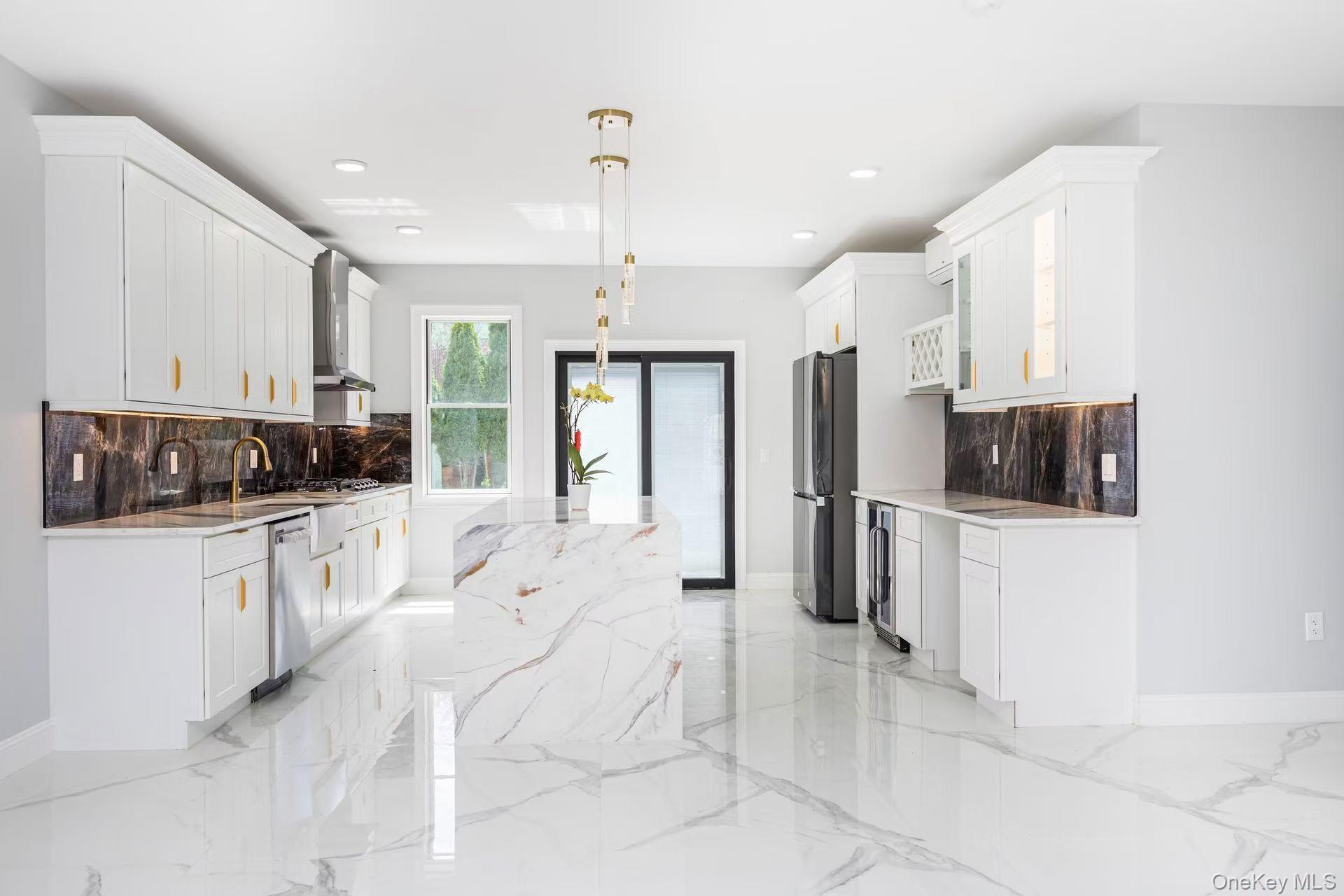 Single Family Genevieve Nassau County, NY 11021, MLS-917885-5