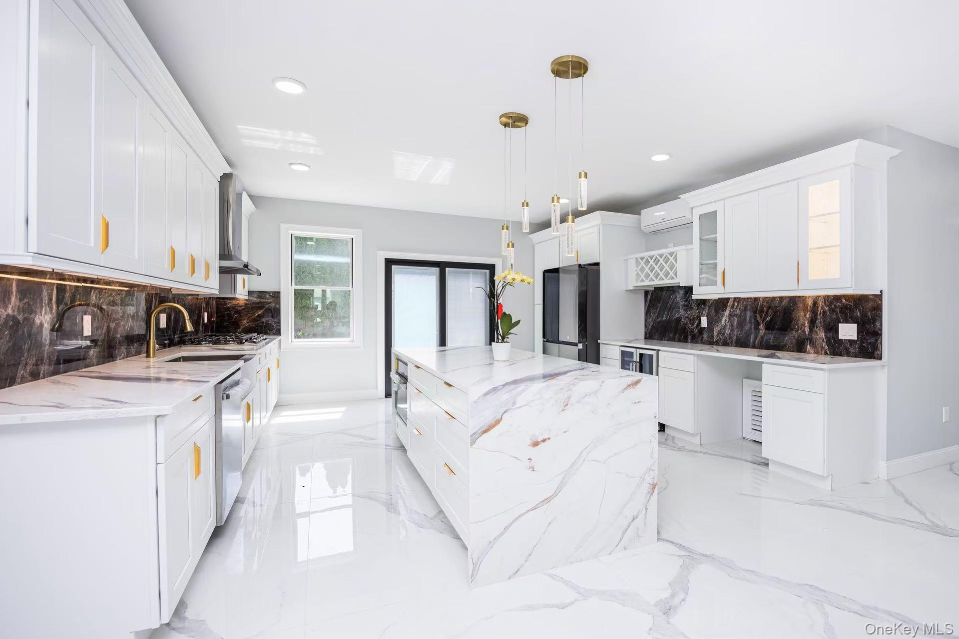 Single Family Genevieve Nassau County, NY 11021, MLS-917885-6