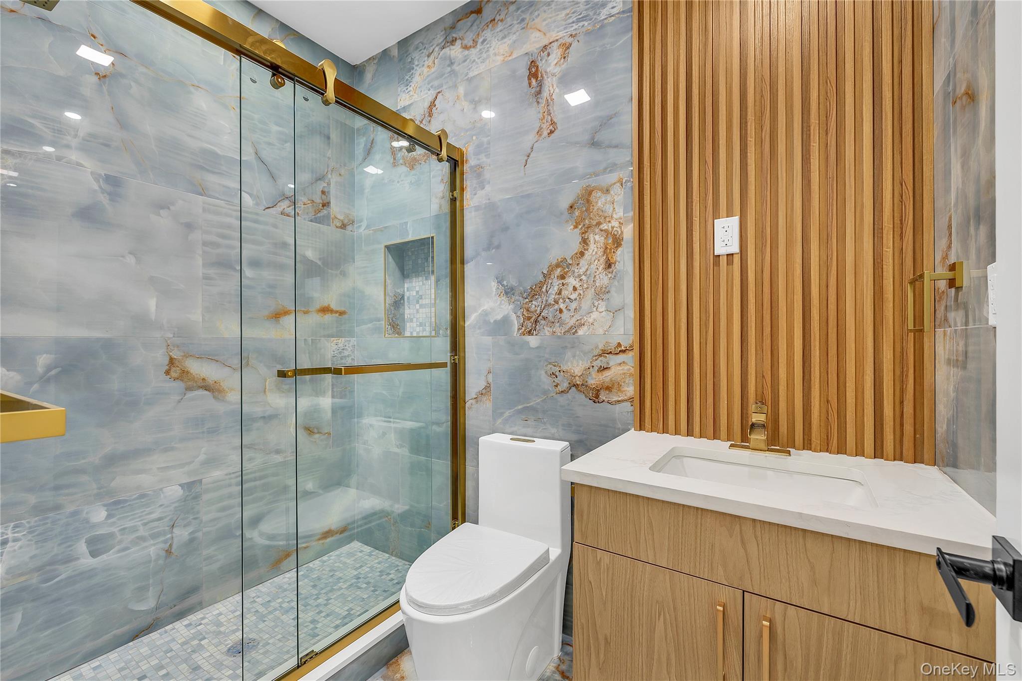 Single Family Carlls Straight Suffolk County, NY 11746, MLS-917892-16