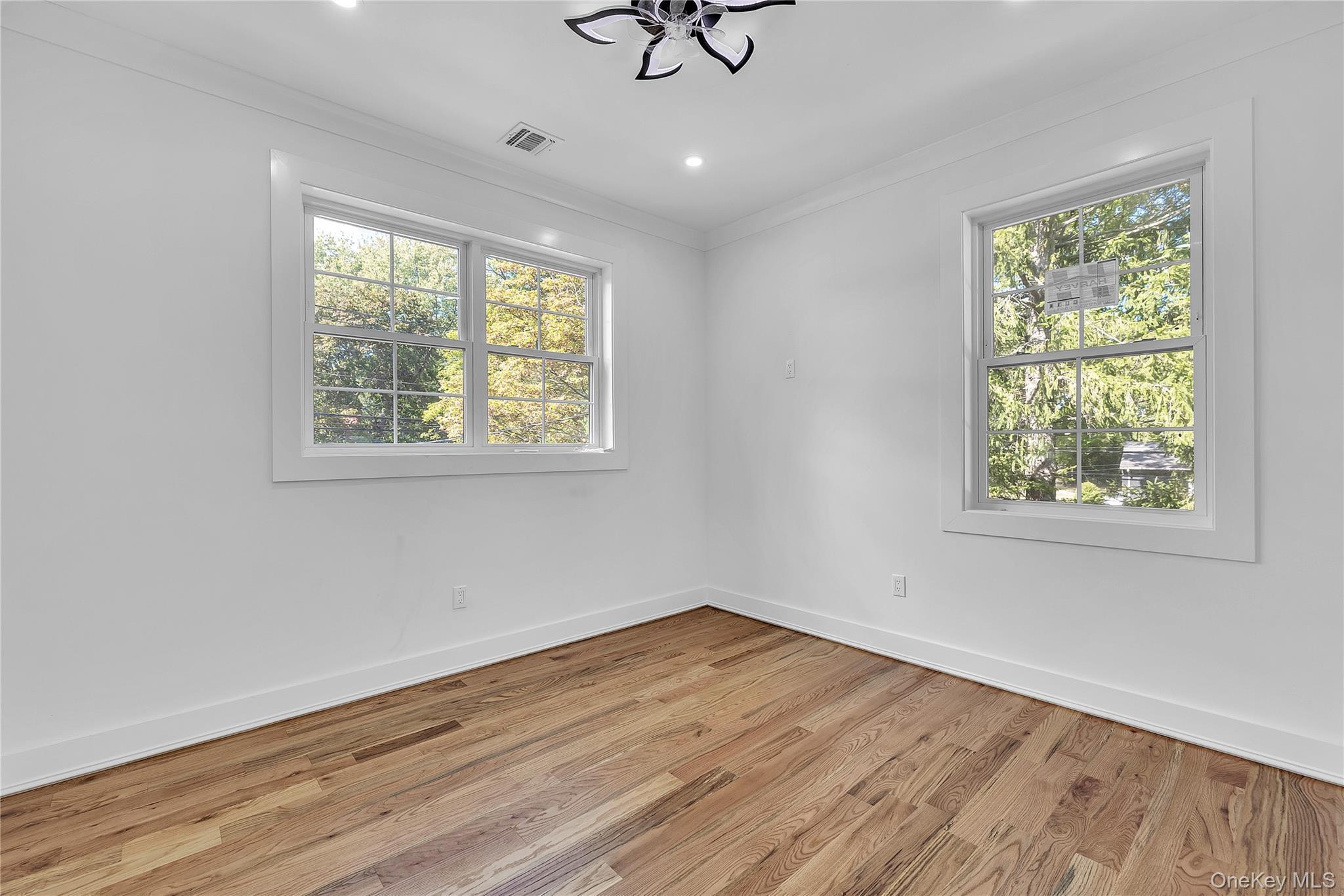 Single Family Carlls Straight Suffolk County, NY 11746, MLS-917892-24