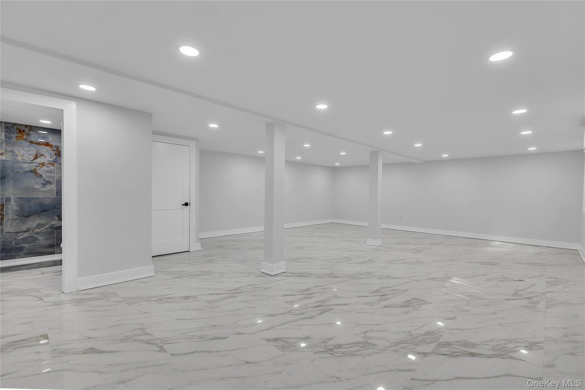 Single Family Carlls Straight Suffolk County, NY 11746, MLS-917892-34