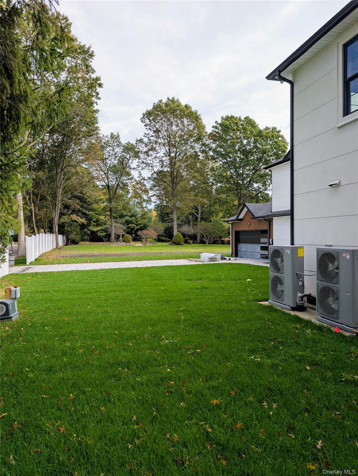 Single Family Carlls Straight  Suffolk County, NY 11746, MLS-917892-43