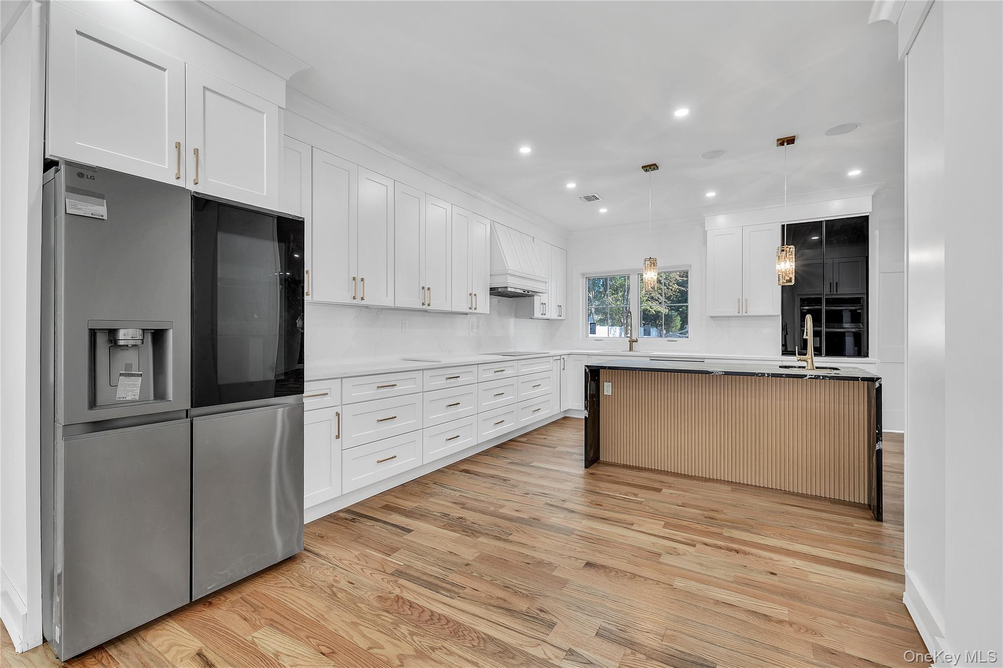 Single Family Carlls Straight Suffolk County, NY 11746, MLS-917892-7