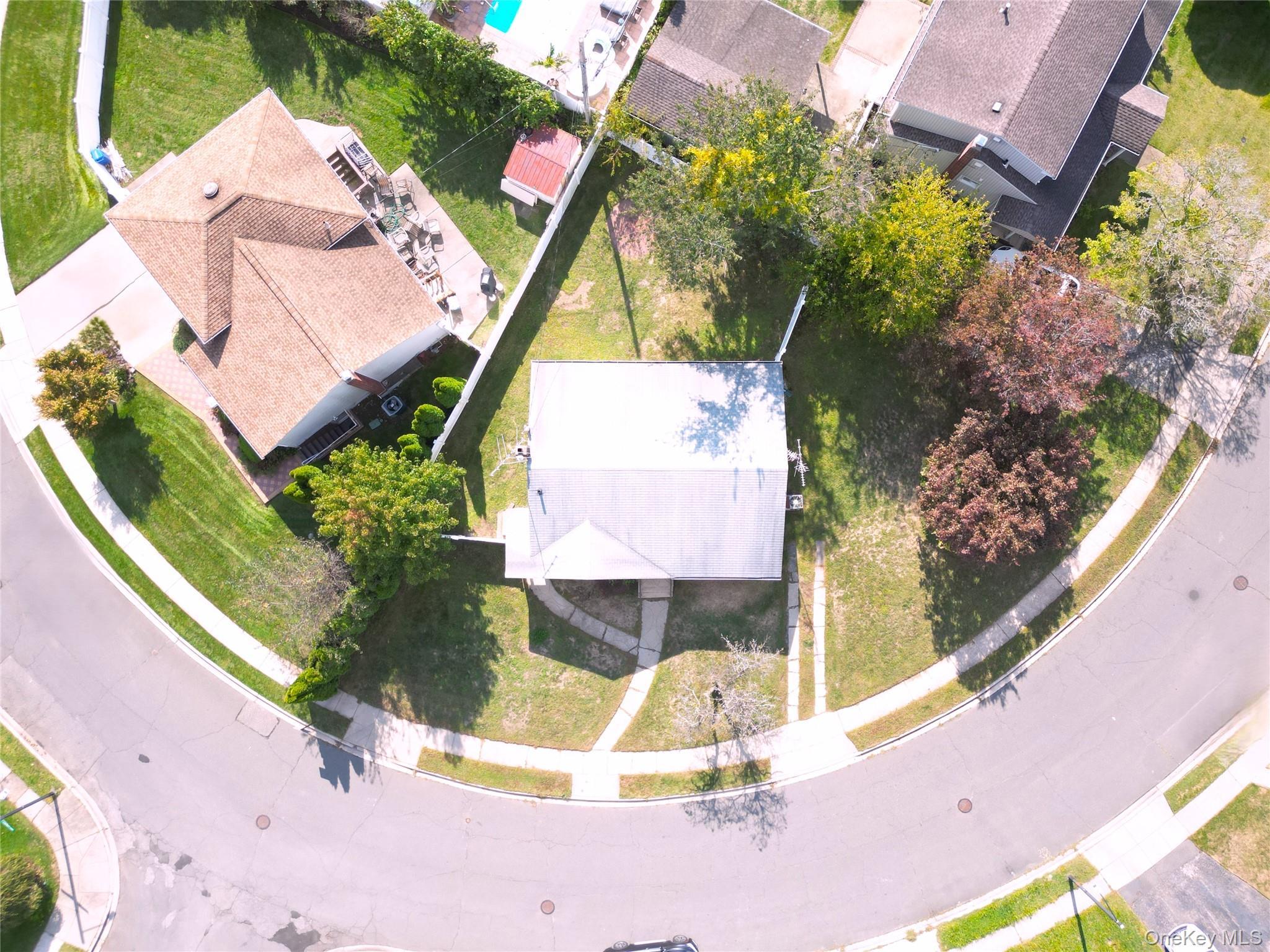 Single Family Amherst Nassau County, NY 11801, MLS-917896-18