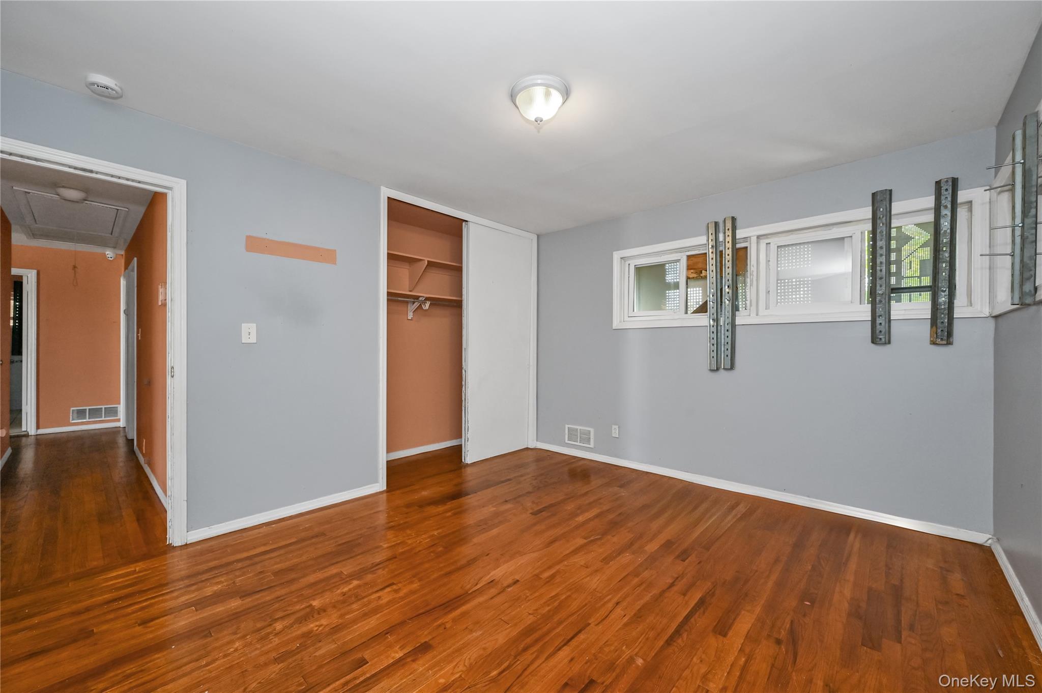 Single Family Amherst Nassau County, NY 11801, MLS-917896-9