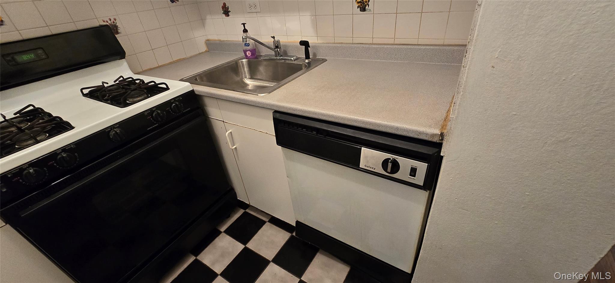 Coop 60th Queens, NY 11373, MLS-917909-26