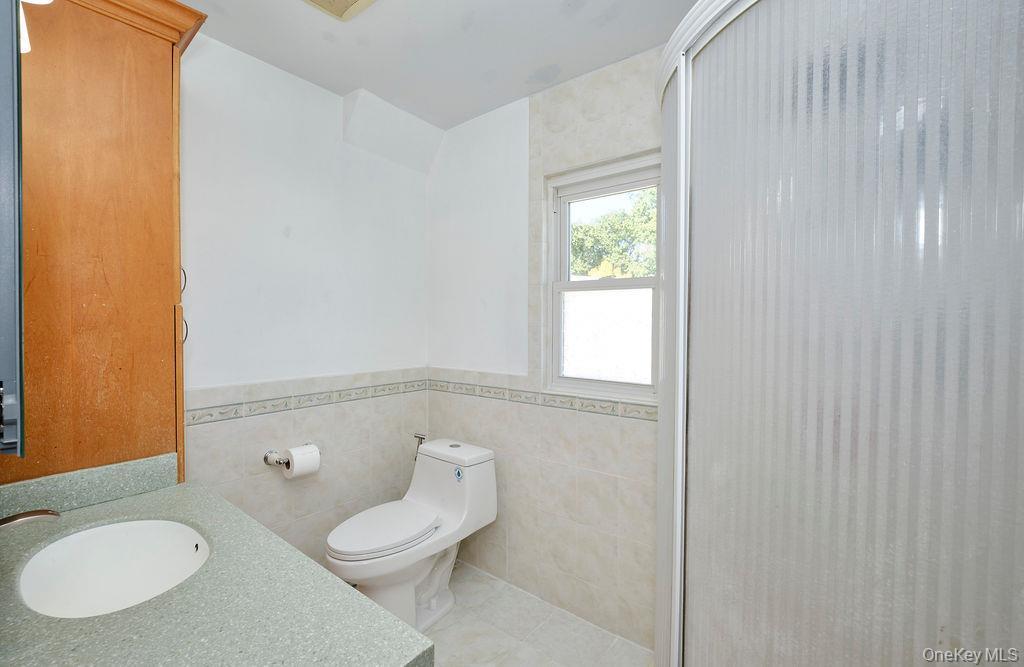 Single Family 87th  Queens, NY 11427, MLS-917950-7