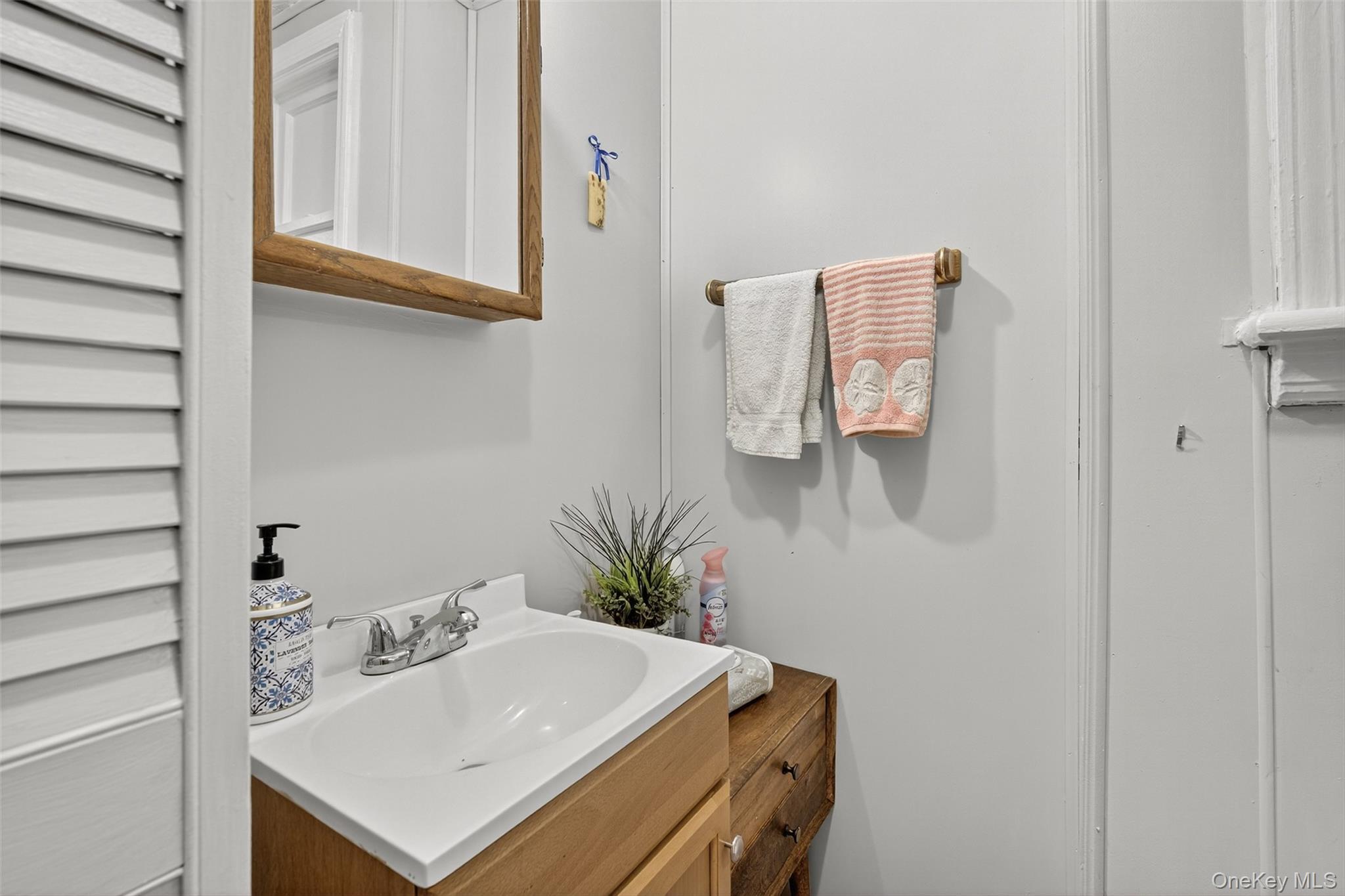 Single Family Lakeshore  Putnam County, NY 10512, MLS-917971-22