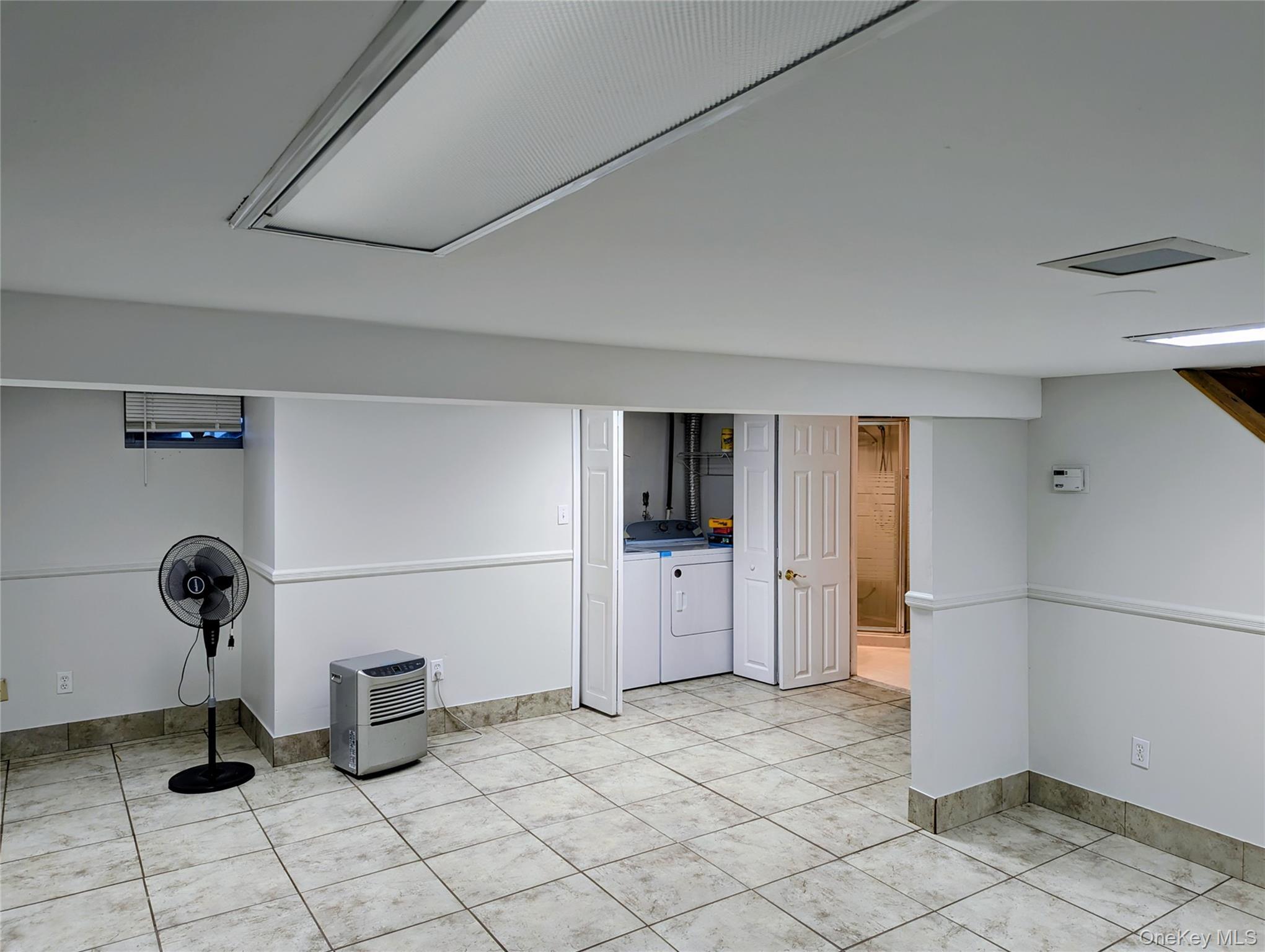 Single Family Pine Neck Suffolk County, NY 11772, MLS-917982-10