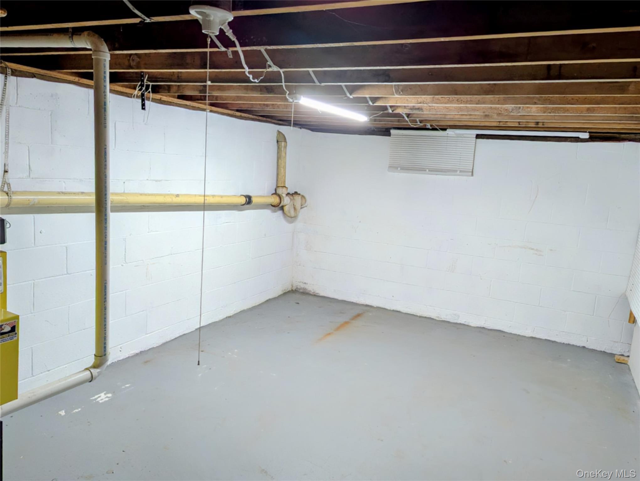 Single Family Pine Neck  Suffolk County, NY 11772, MLS-917982-17