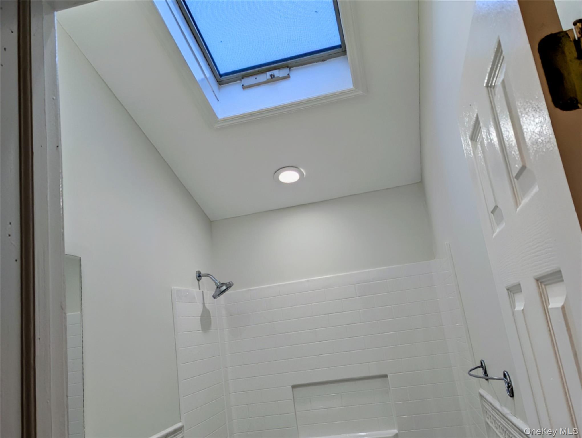 Single Family Pine Neck Suffolk County, NY 11772, MLS-917982-9