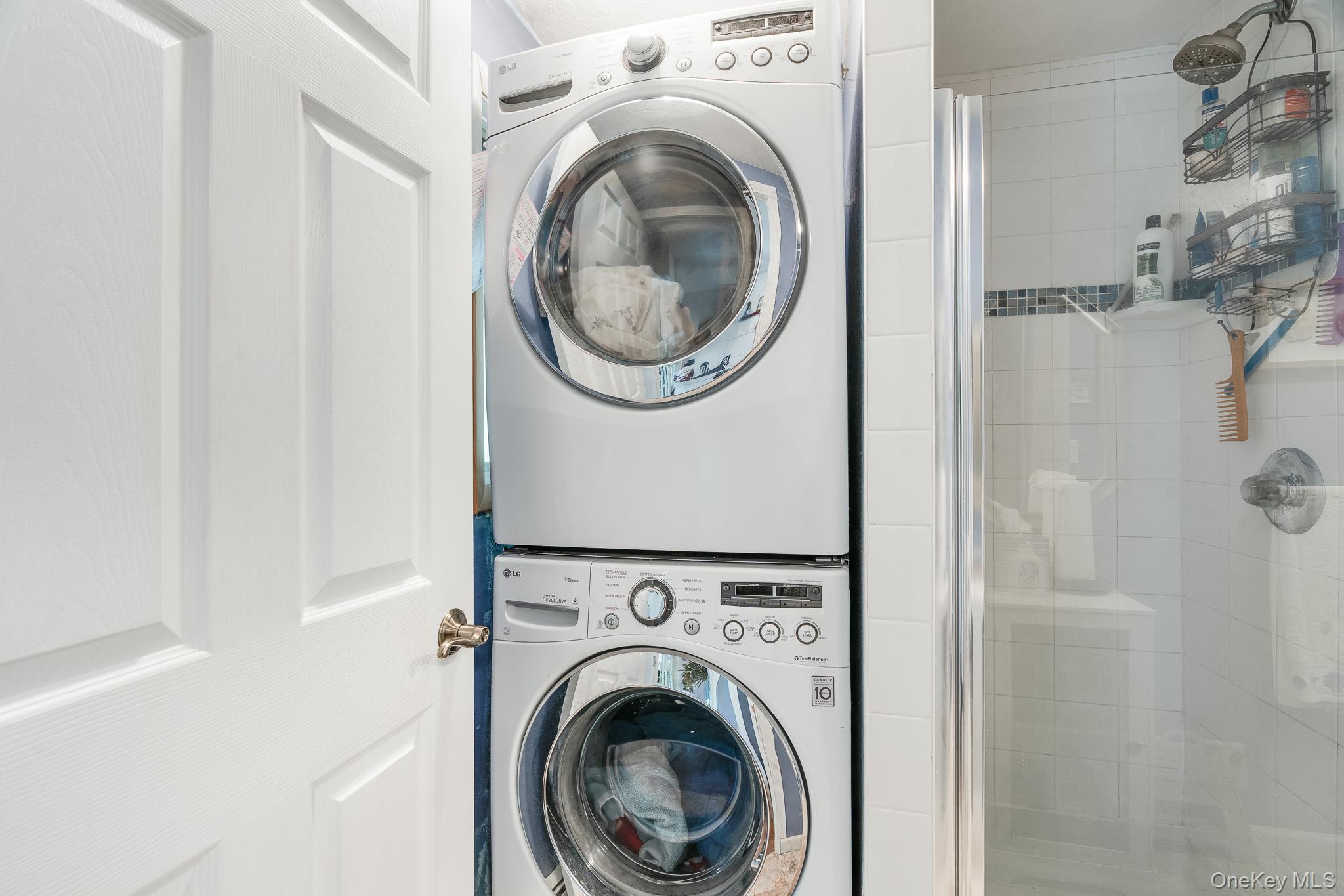 Single Family Raker  Dutchess County, NY 12603, MLS-917984-21