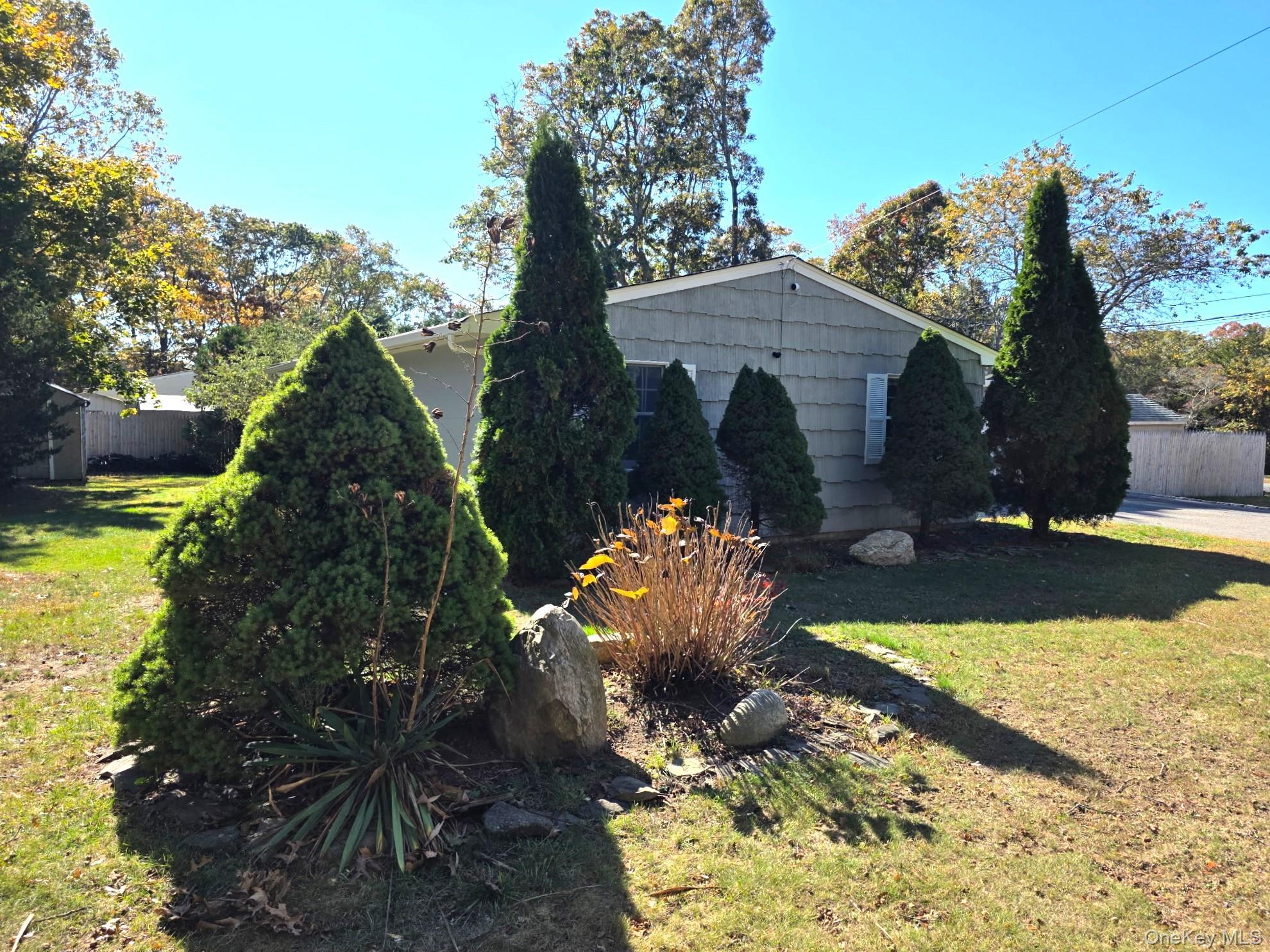 Single Family Drive Suffolk County, NY 11967, MLS-917987-15