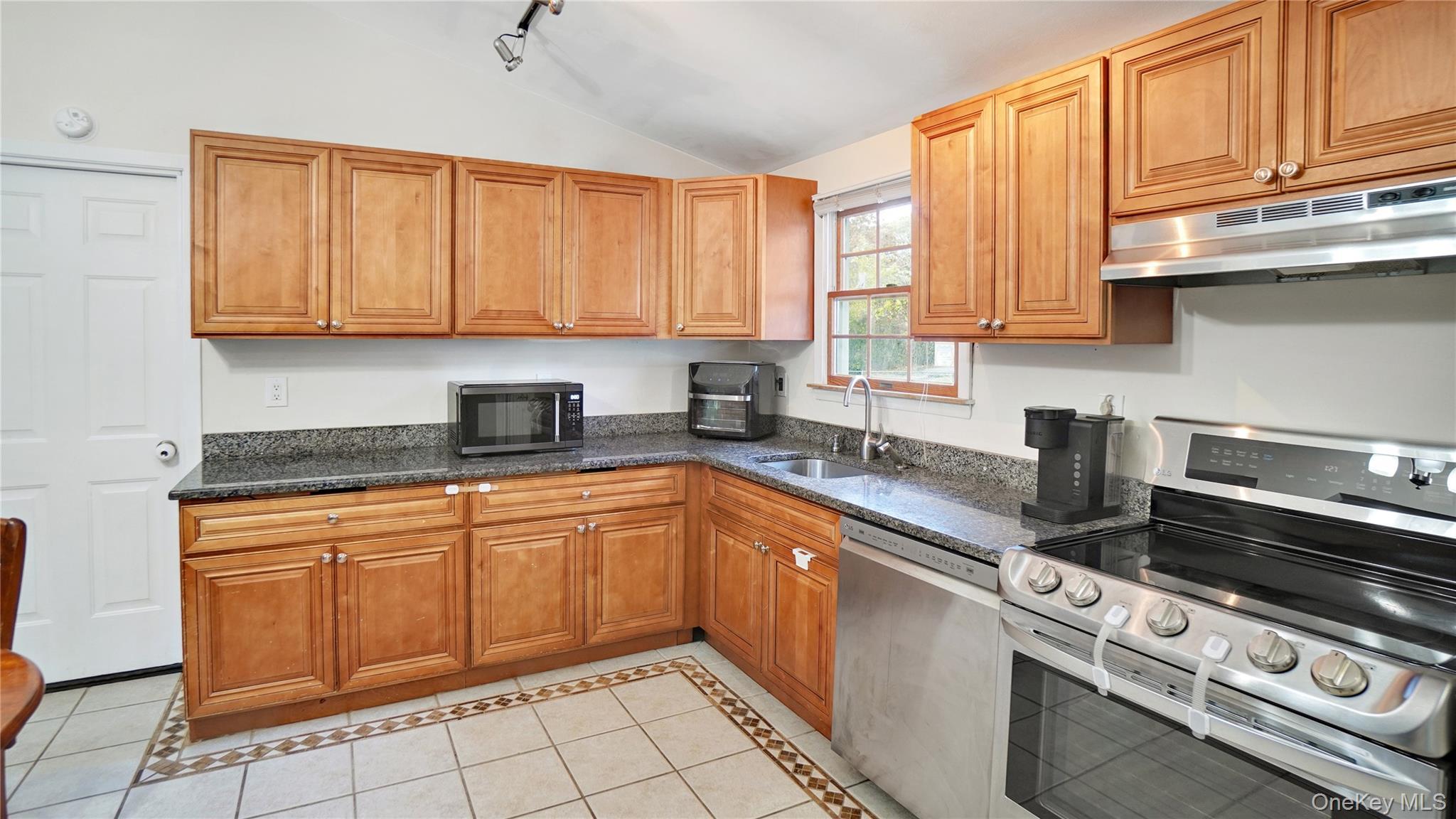 Single Family Drive Suffolk County, NY 11967, MLS-917987-2