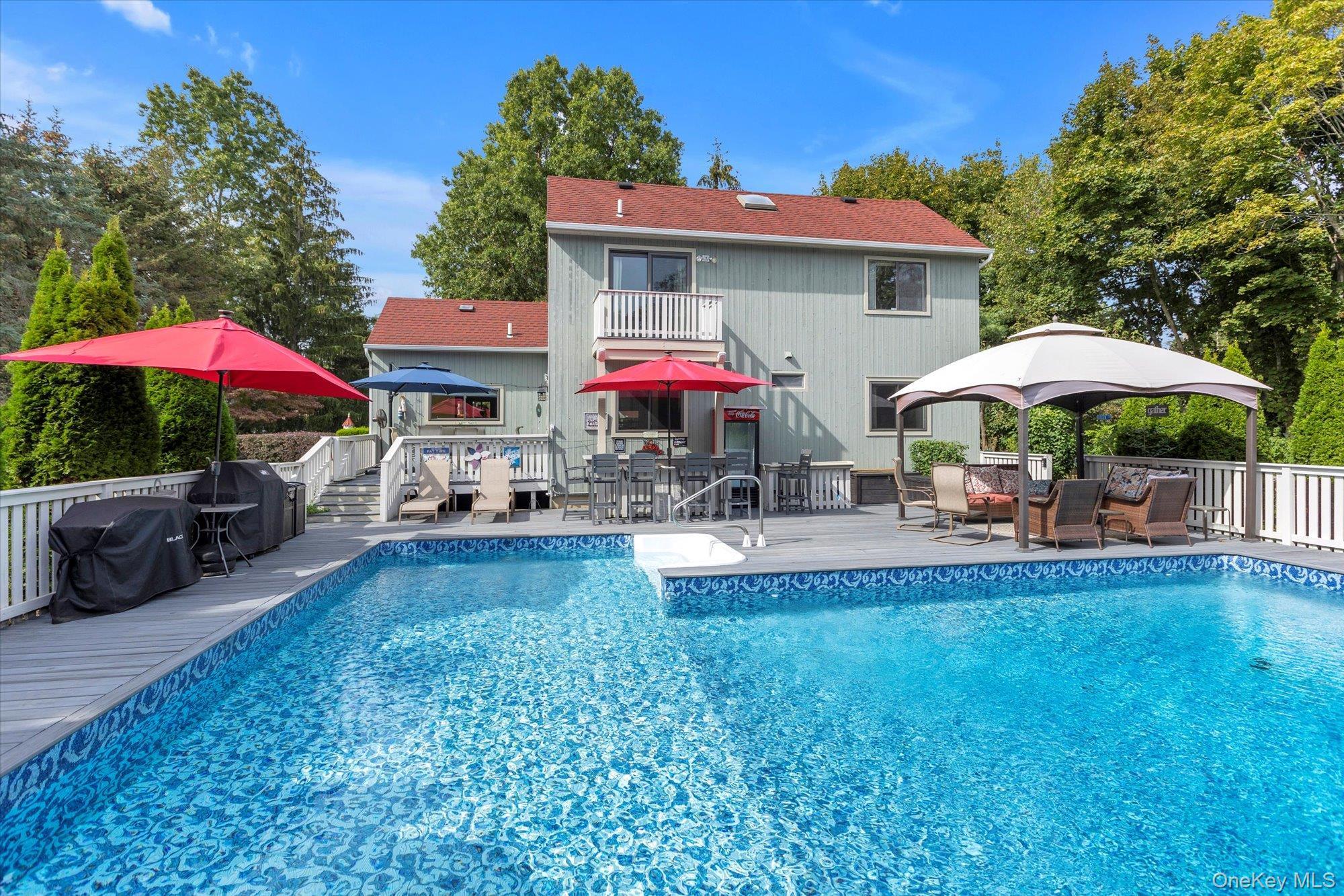 Single Family Eileen Suffolk County, NY 11947, MLS-917992-20