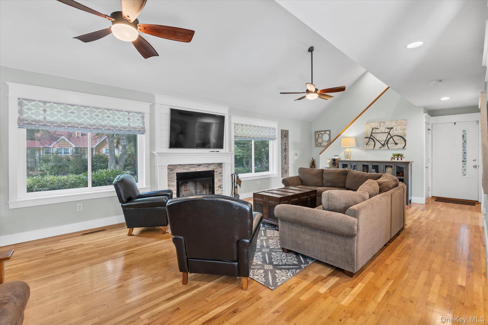 Single Family Eileen Suffolk County, NY 11947, MLS-917992-4