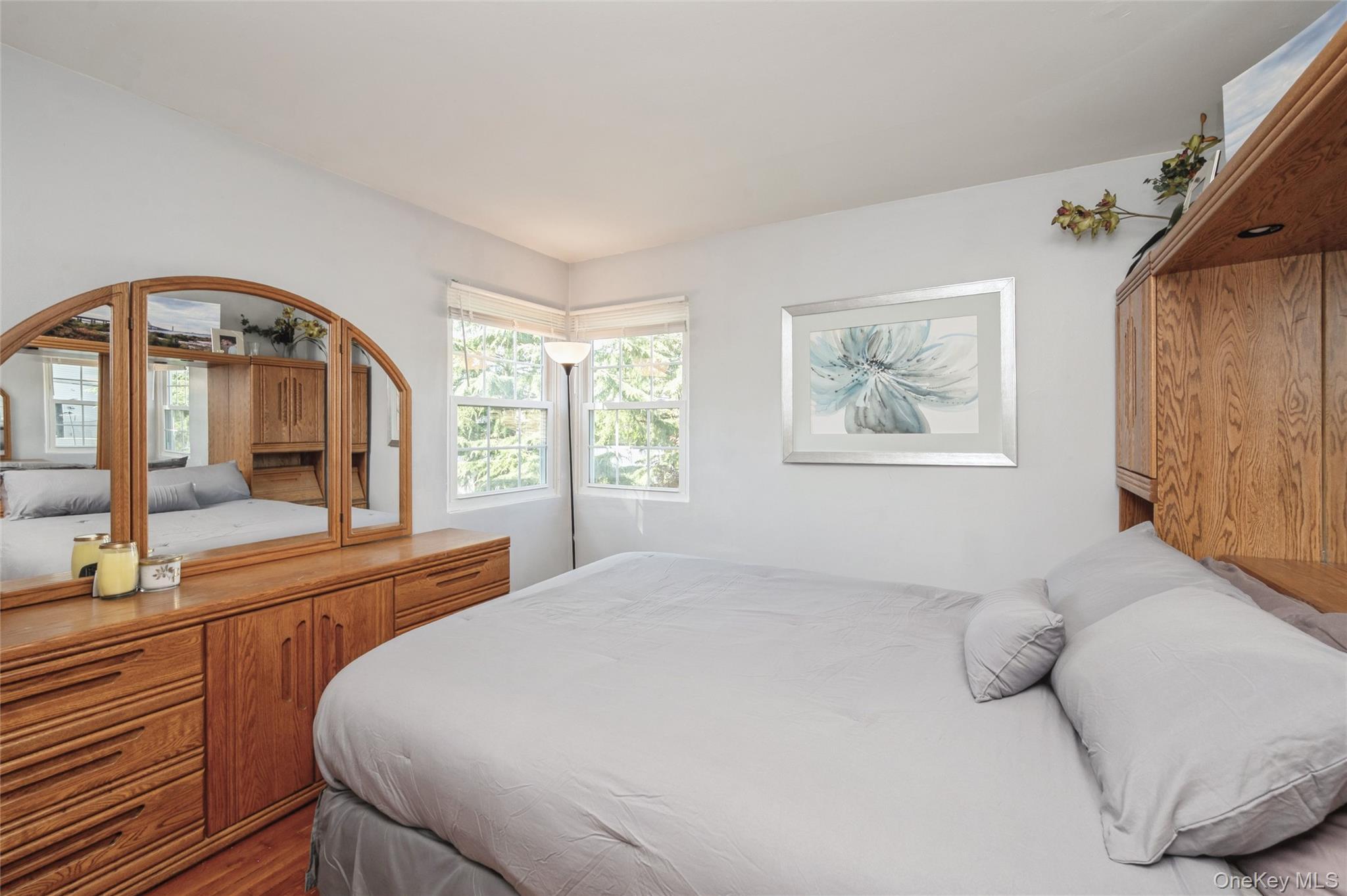 Single Family Lois  Nassau County, NY 11735, MLS-917998-13