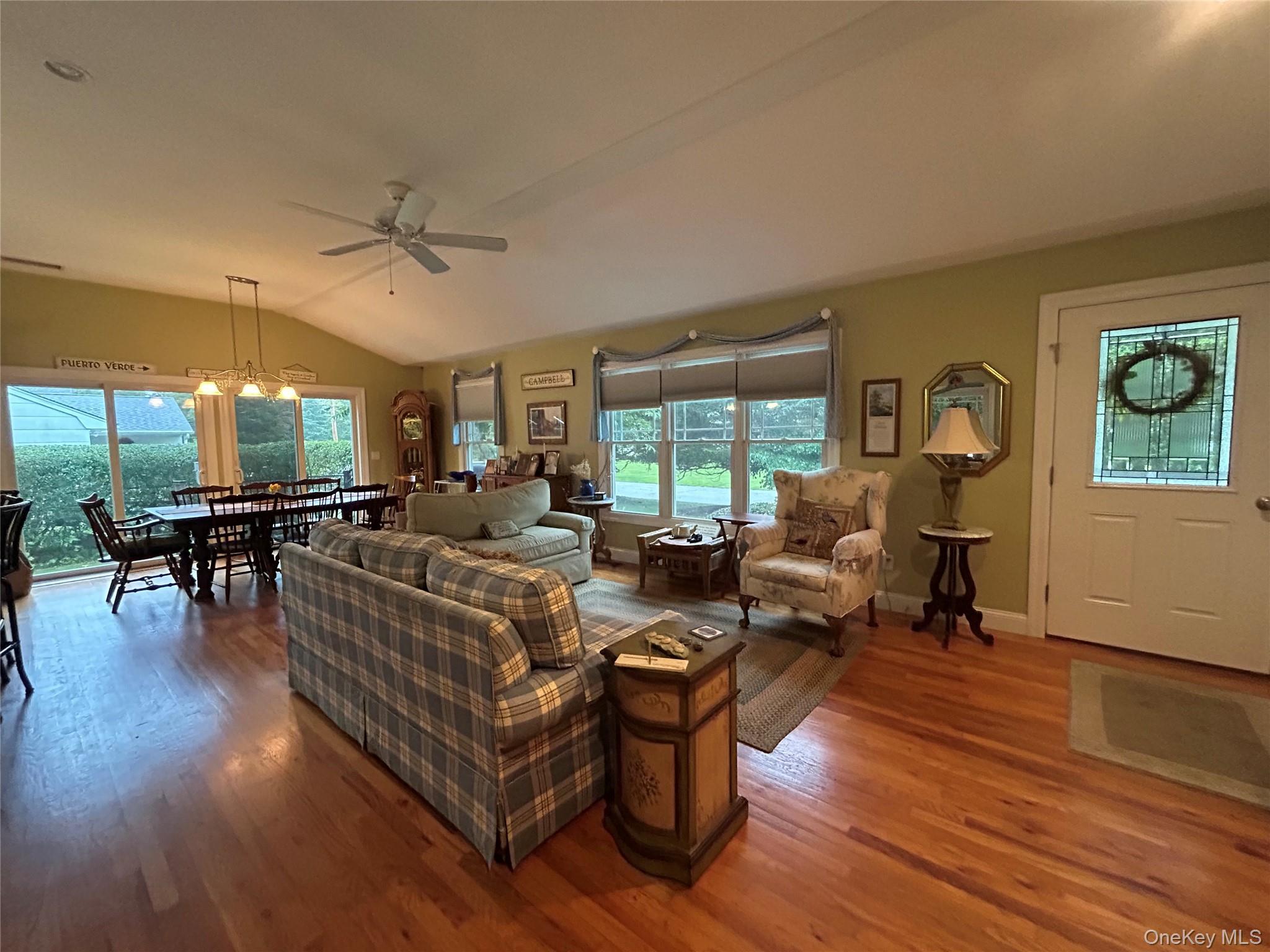 Single Family Gillette Suffolk County, NY 11939, MLS-918036-21