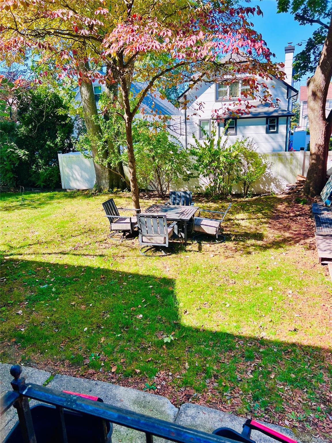 Single Family Camdike St  Nassau County, NY 11580, MLS-918041-11