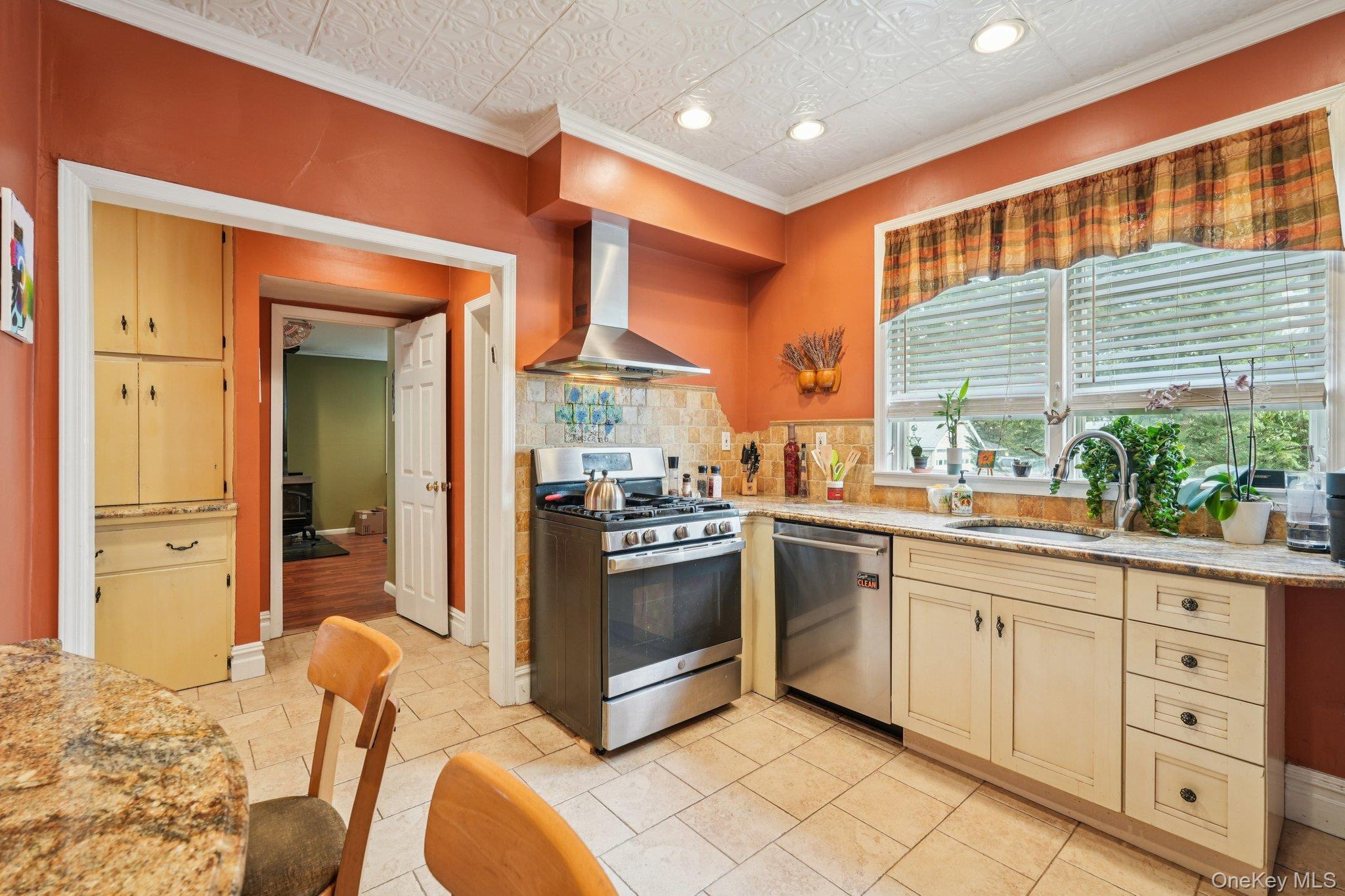 Single Family Maple  Rockland County, NY 10901, MLS-918042-16