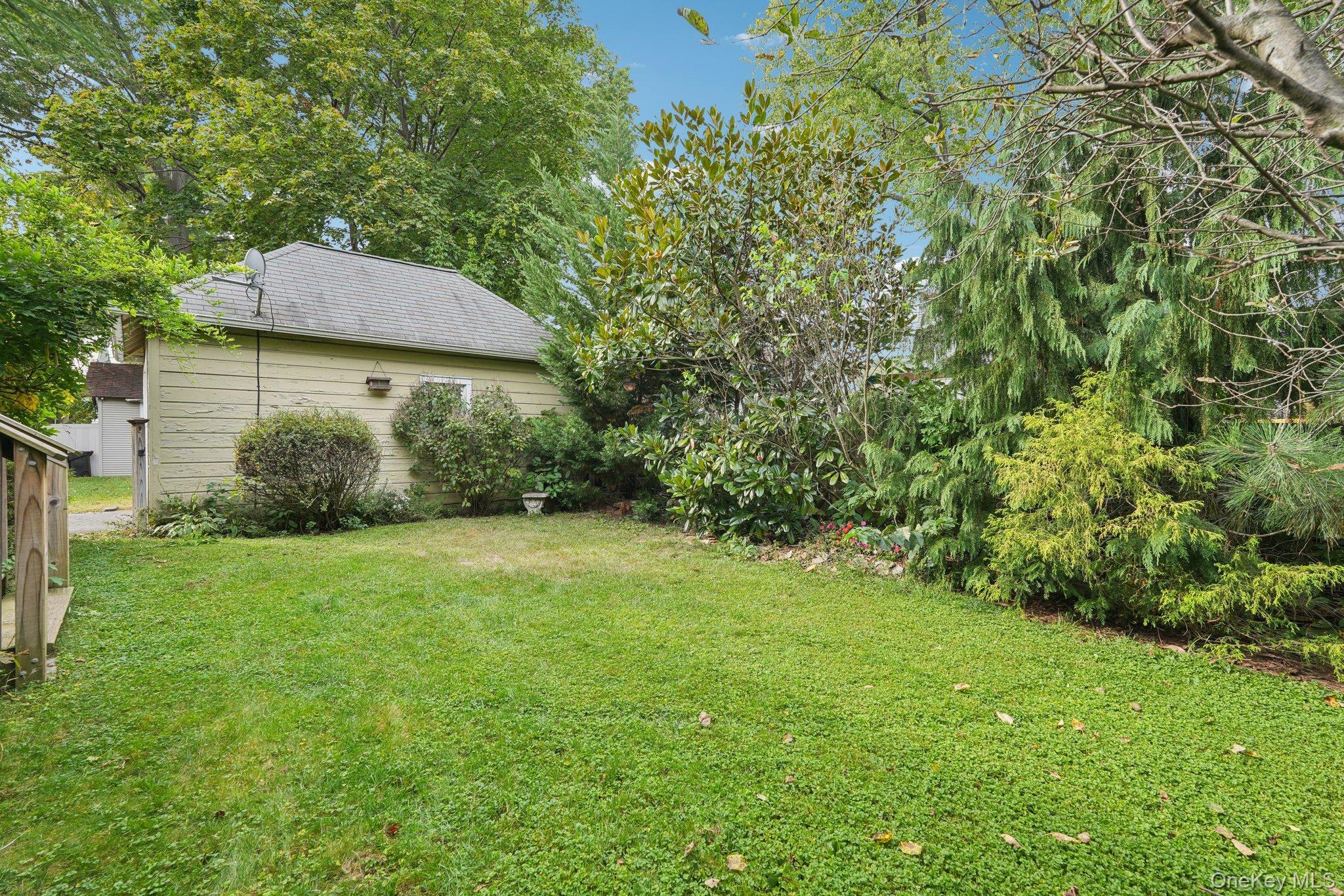 Single Family Maple  Rockland County, NY 10901, MLS-918042-46