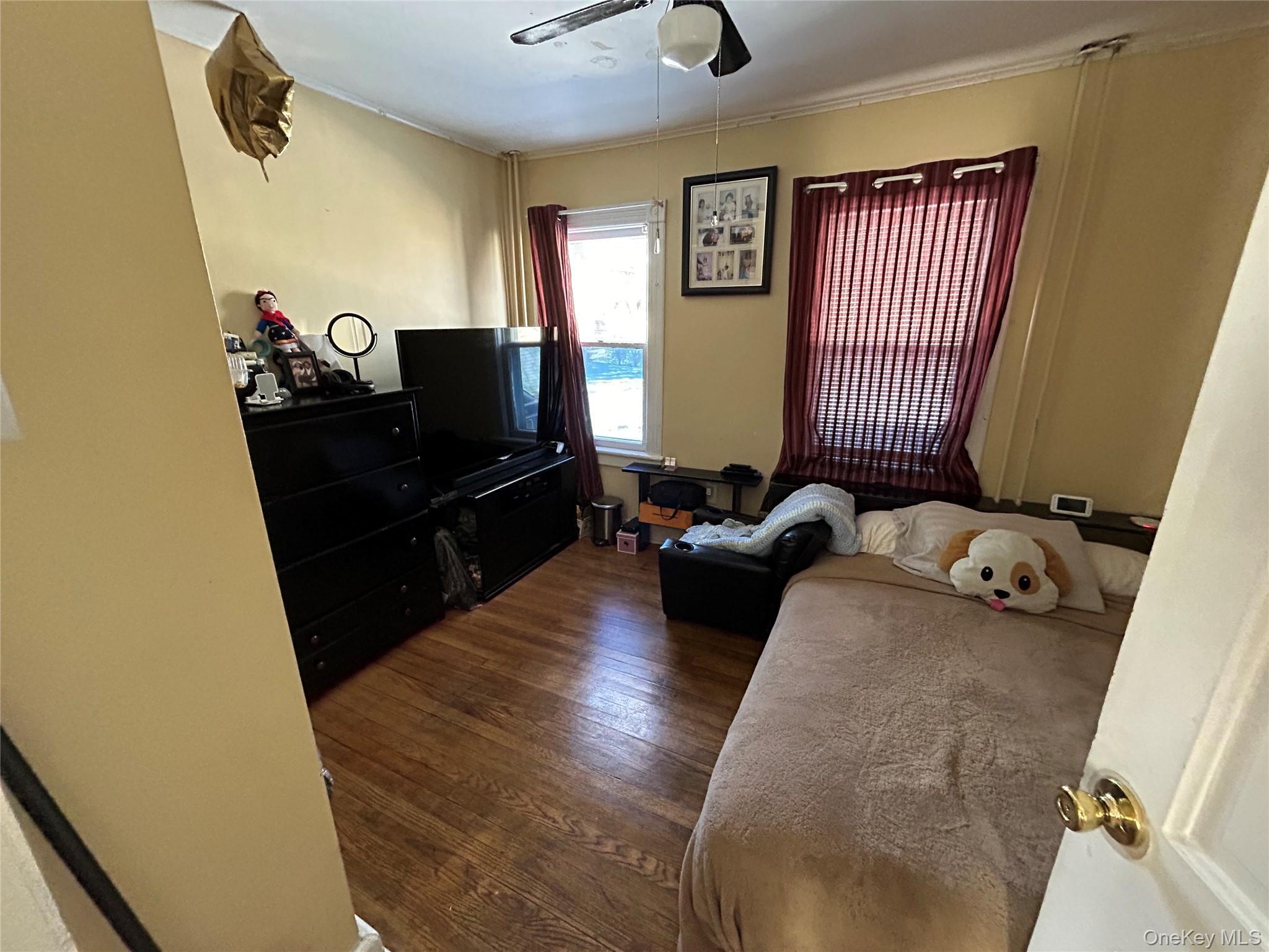 Single Family Sweezy Suffolk County, NY 11901, MLS-918063-8